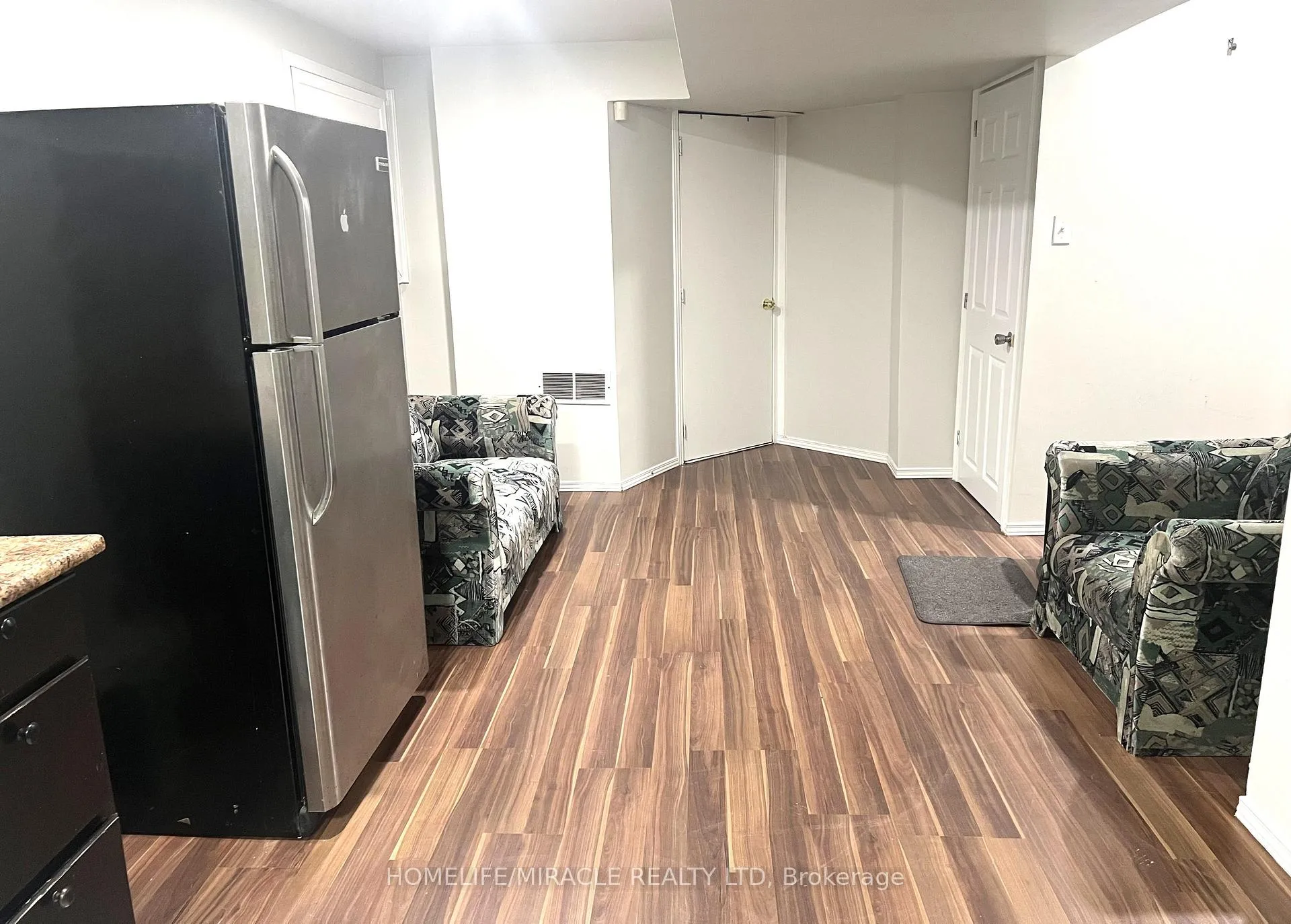 Photo 4 of Unit BSMT, 87 Mosley Crescent, Brampton, Fletcher's West — HOMEH
