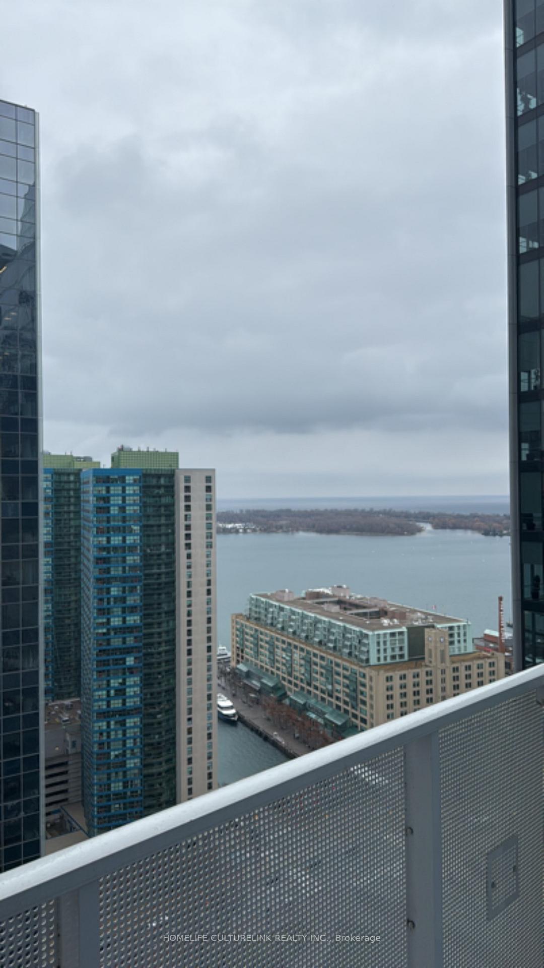 Photo 5 of Unit 3208, 100 Harbour Street, Toronto, Waterfront Communities — HOMEH