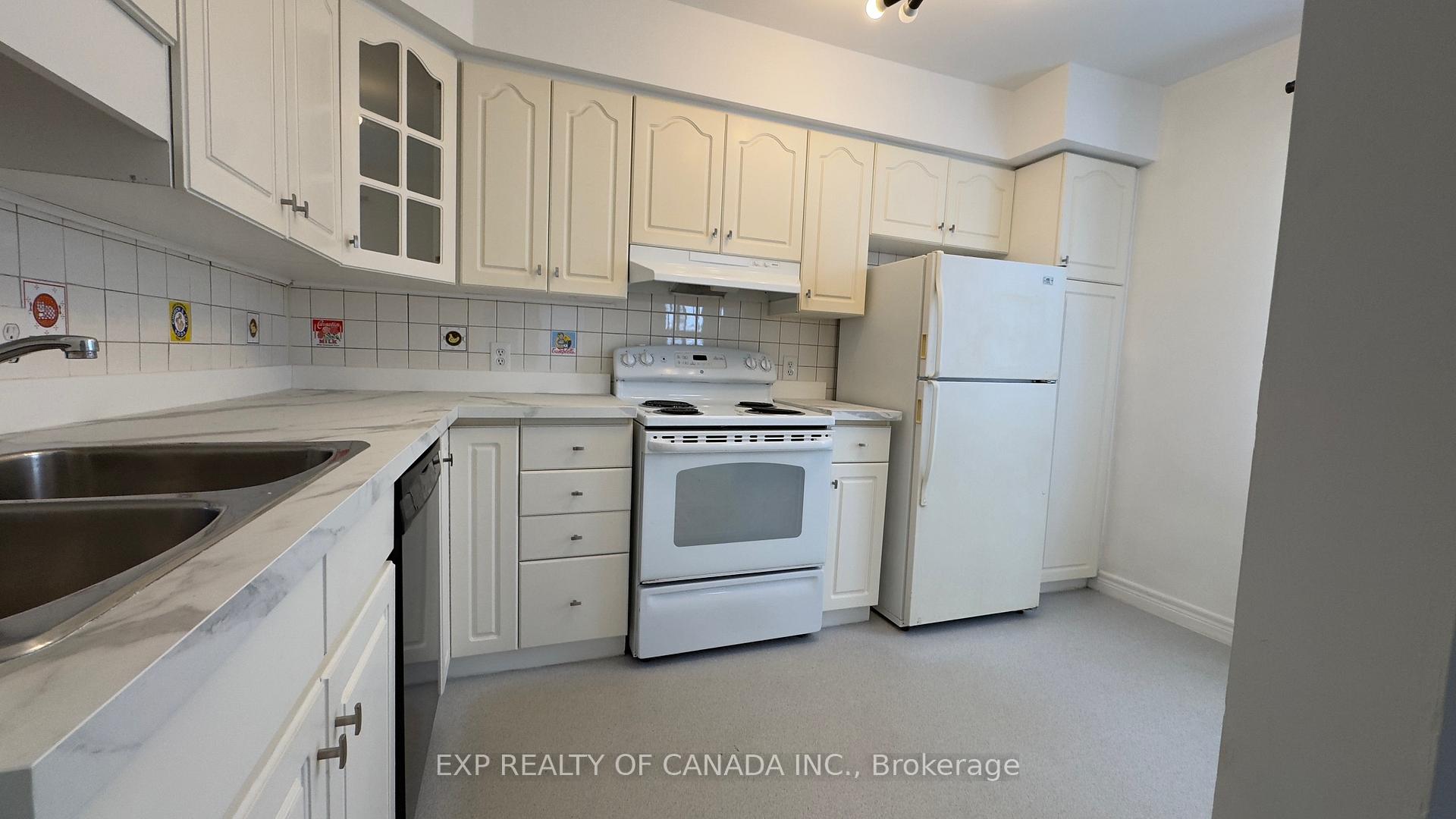 Photo 10 of 127 Fifth Street, Cochrane — HOMEH
