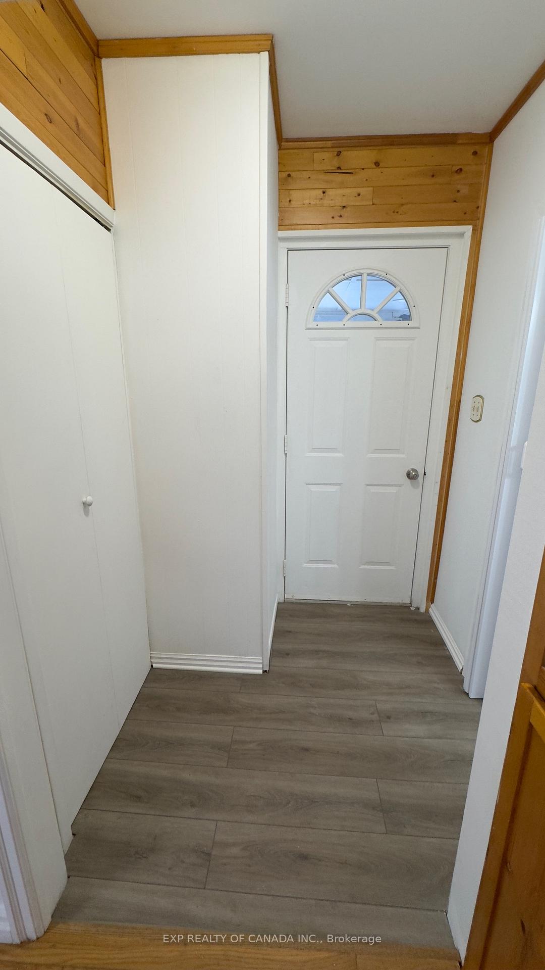 Photo 9 of 127 Fifth Street, Cochrane — HOMEH