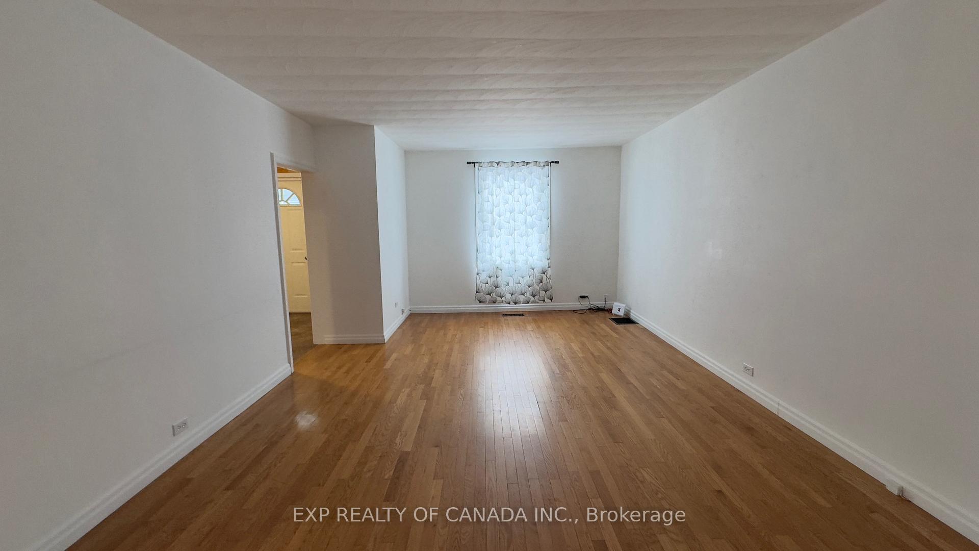 Photo 14 of 127 Fifth Street, Cochrane — HOMEH