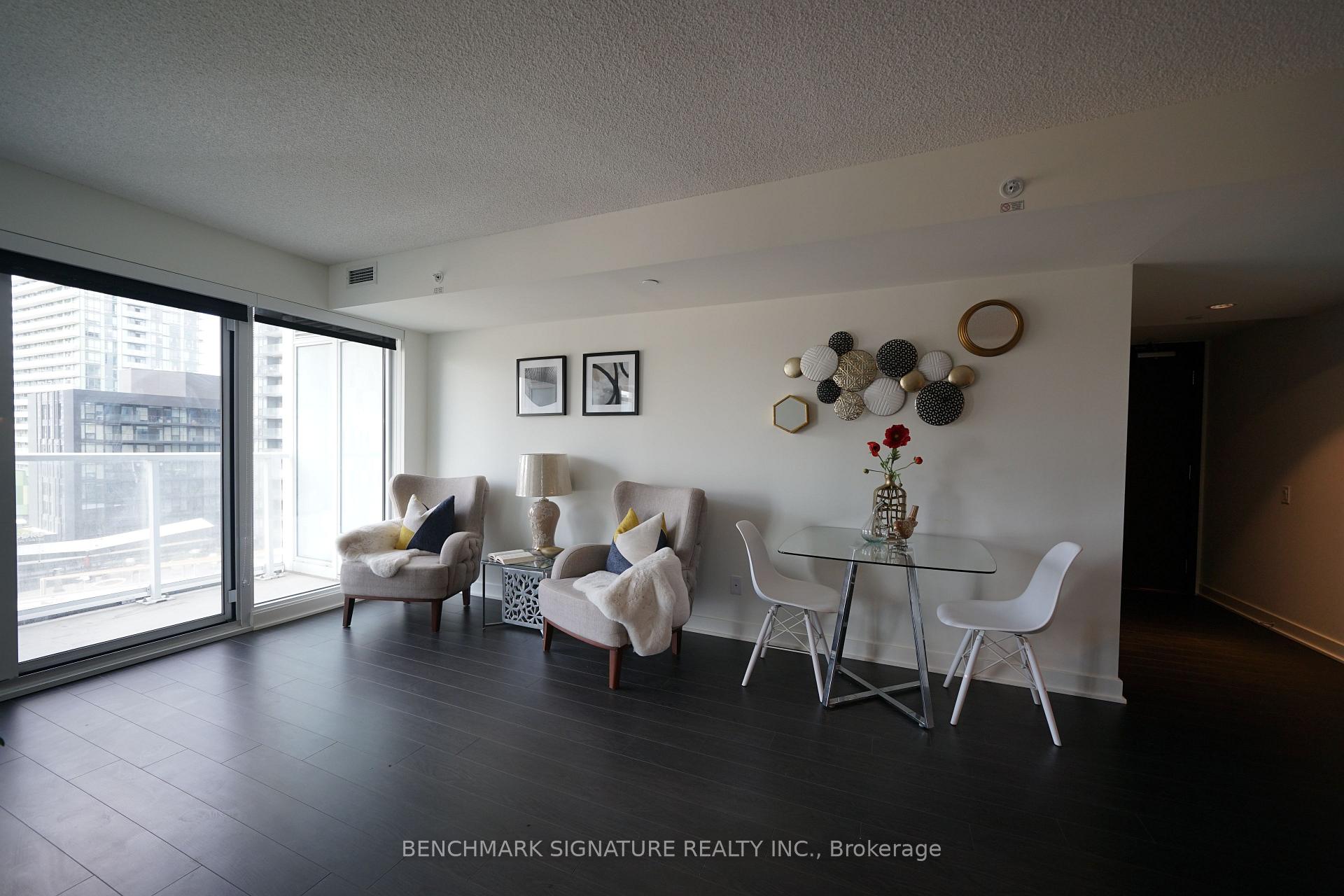Photo 7 of Unit 903, 19 Bathurst Street, Toronto, Waterfront Communities — HOMEH