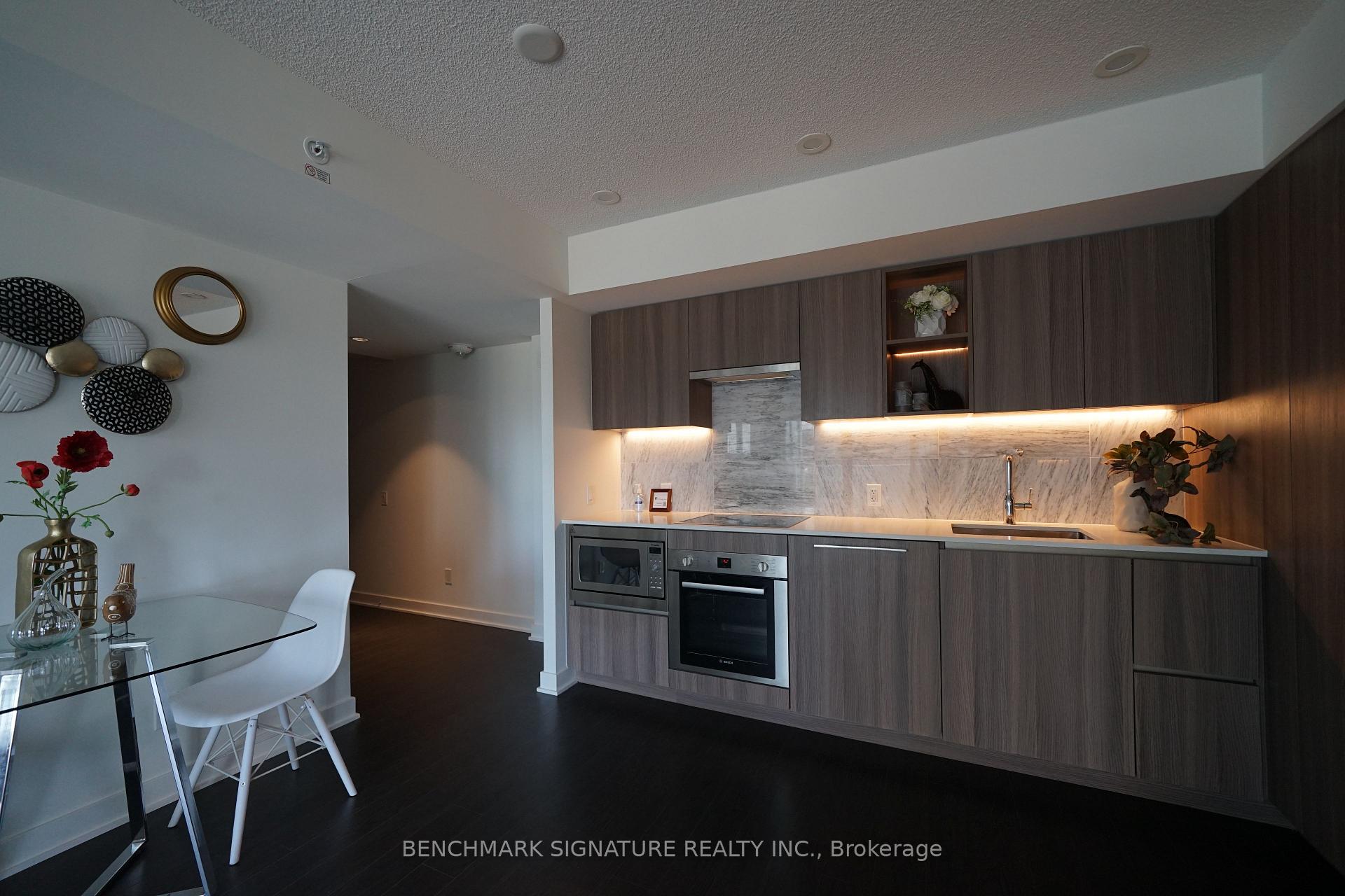 Photo 15 of Unit 903, 19 Bathurst Street, Toronto, Waterfront Communities — HOMEH