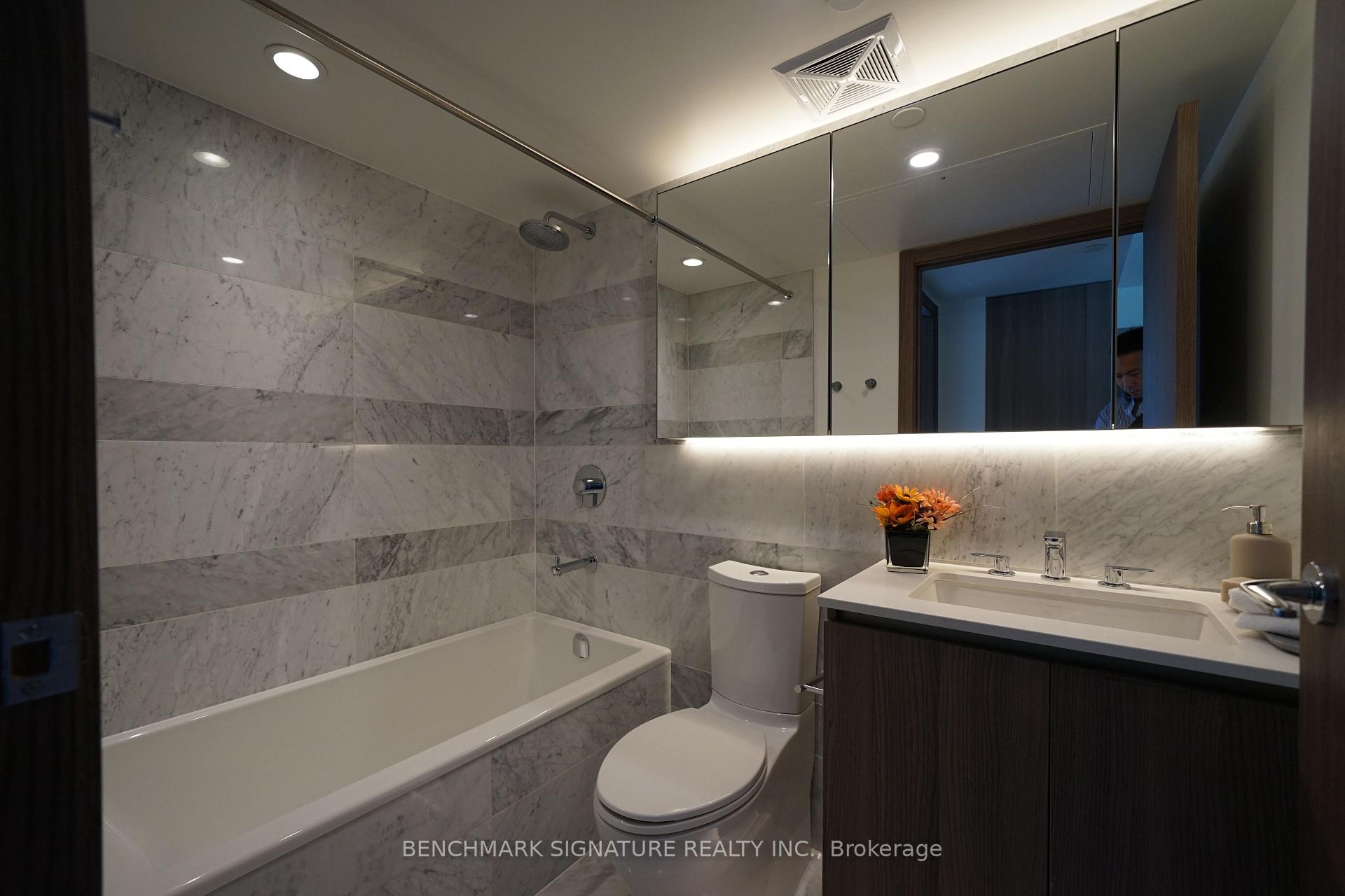Photo 10 of Unit 903, 19 Bathurst Street, Toronto, Waterfront Communities — HOMEH