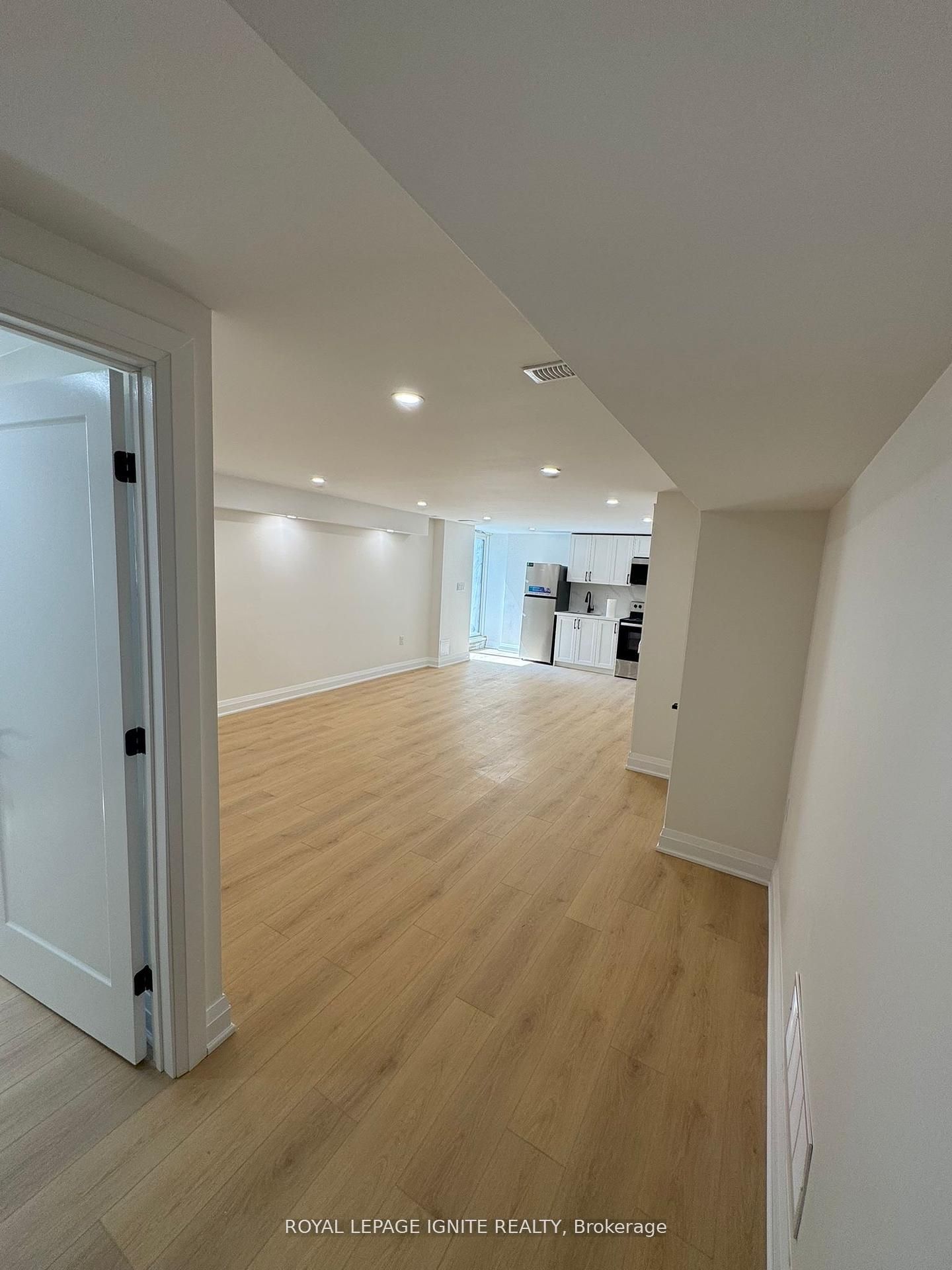 Photo 7 of Unit Lower, 50 Mill Lane, Clarington, Bowmanville — HOMEH