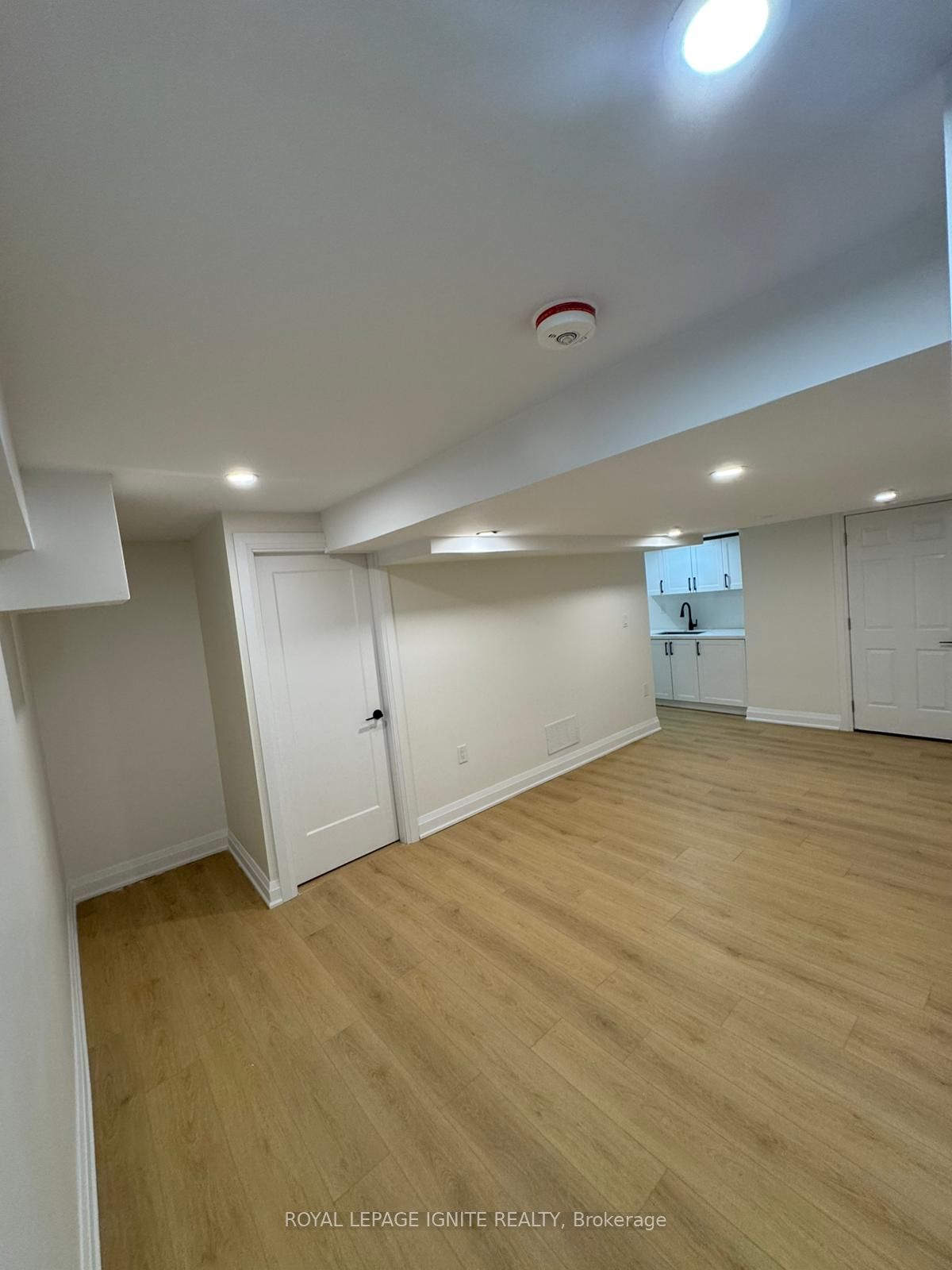 Photo 3 of Unit Lower, 50 Mill Lane, Clarington, Bowmanville — HOMEH