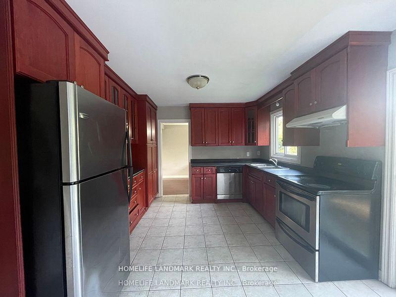 Photo 4 of 198 St.Davids Road, St. Catharines, Burleigh Hill — HOMEH