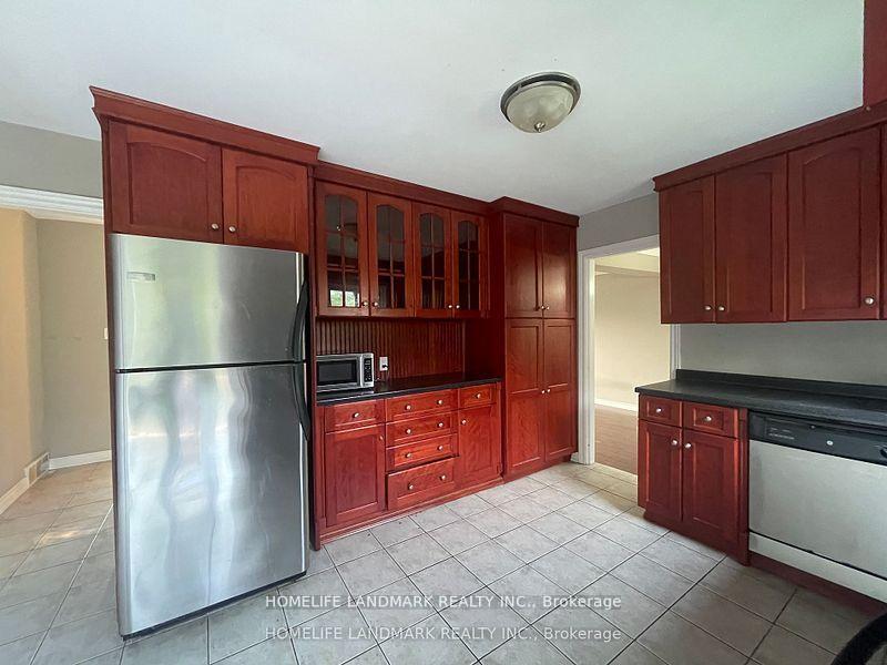 Photo 5 of 198 St.Davids Road, St. Catharines, Burleigh Hill — HOMEH