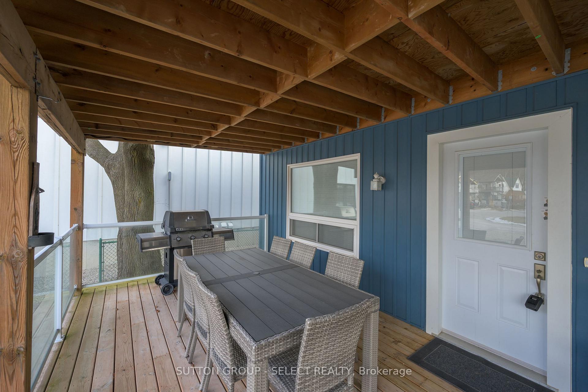 Photo 2 of 387 Stanley Pk Drive, Central Elgin, Rural Central Elgin — HOMEH