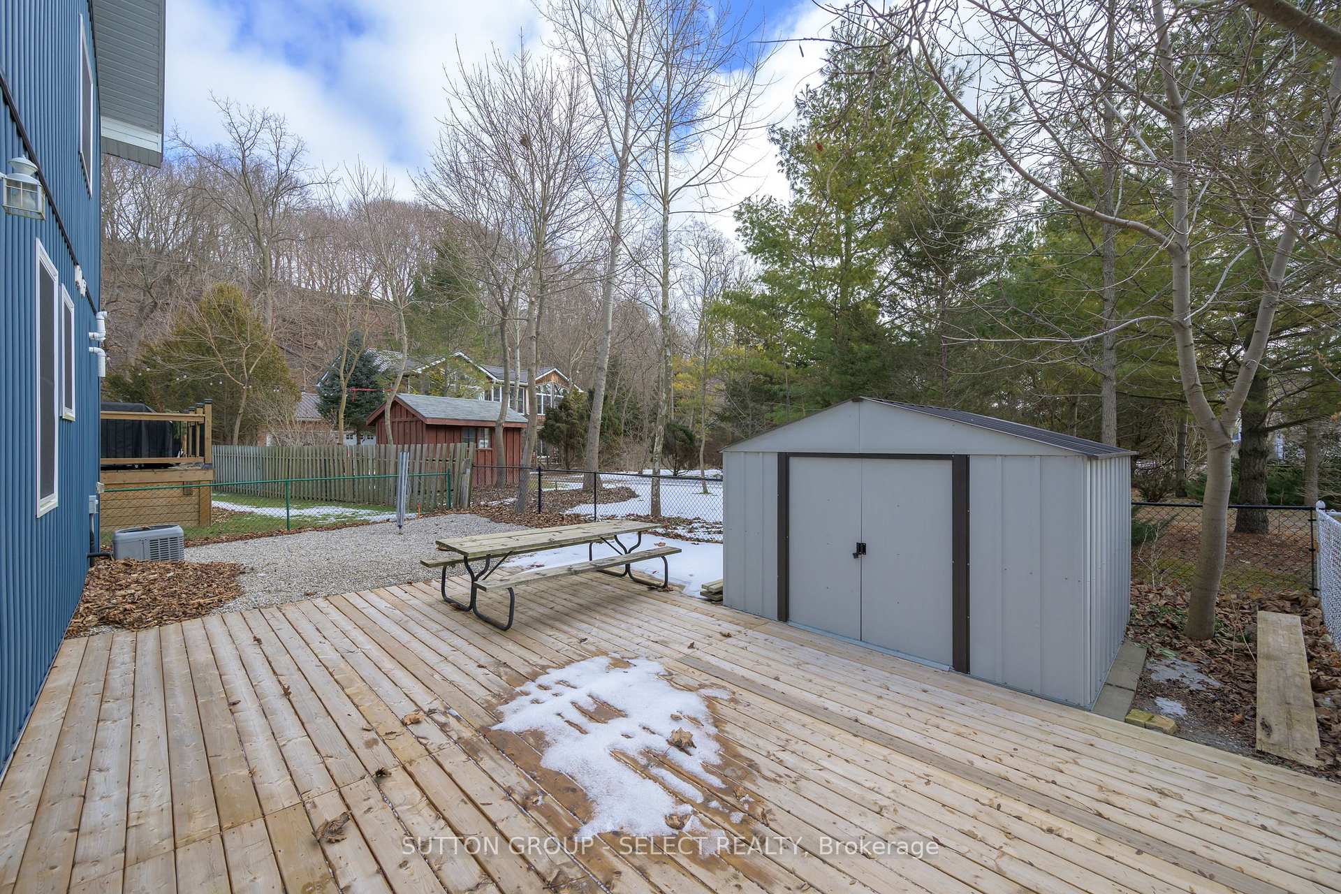 Photo 8 of 387 Stanley Pk Drive, Central Elgin, Rural Central Elgin — HOMEH