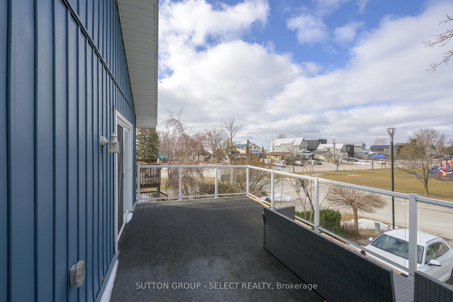 Photo 12 of 387 Stanley Pk Drive, Central Elgin, Rural Central Elgin — HOMEH