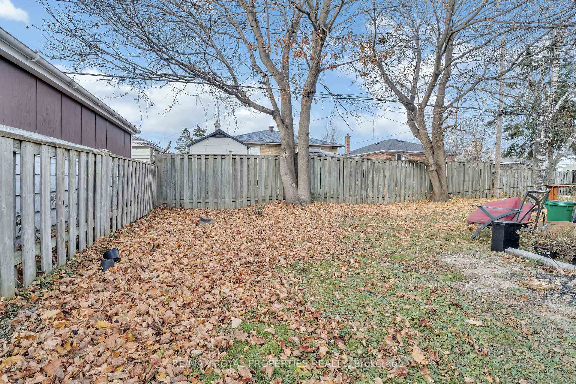 Photo 3 of 94 Tulloch Drive, Ajax, South East — HOMEH