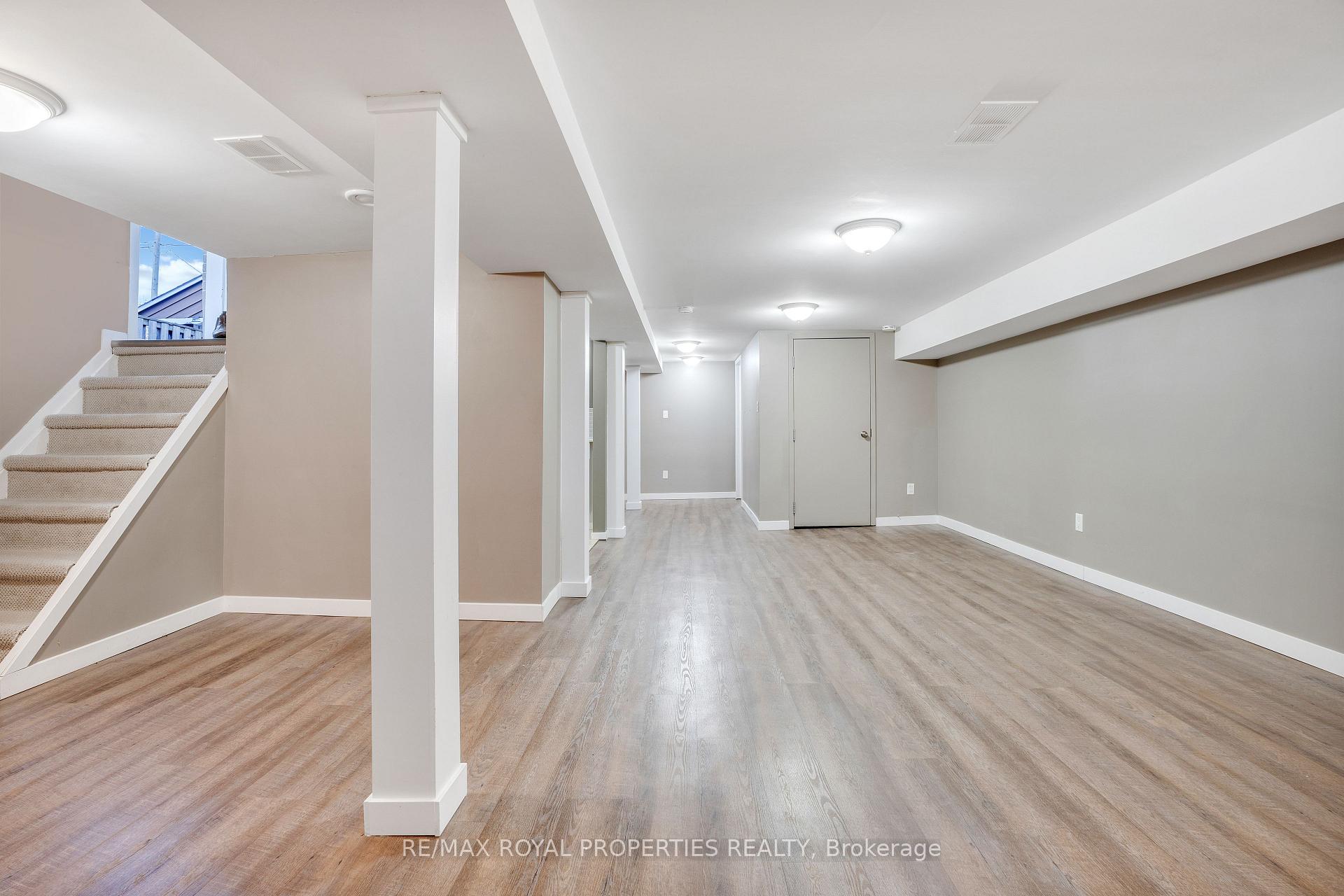 Photo 8 of 94 Tulloch Drive, Ajax, South East — HOMEH
