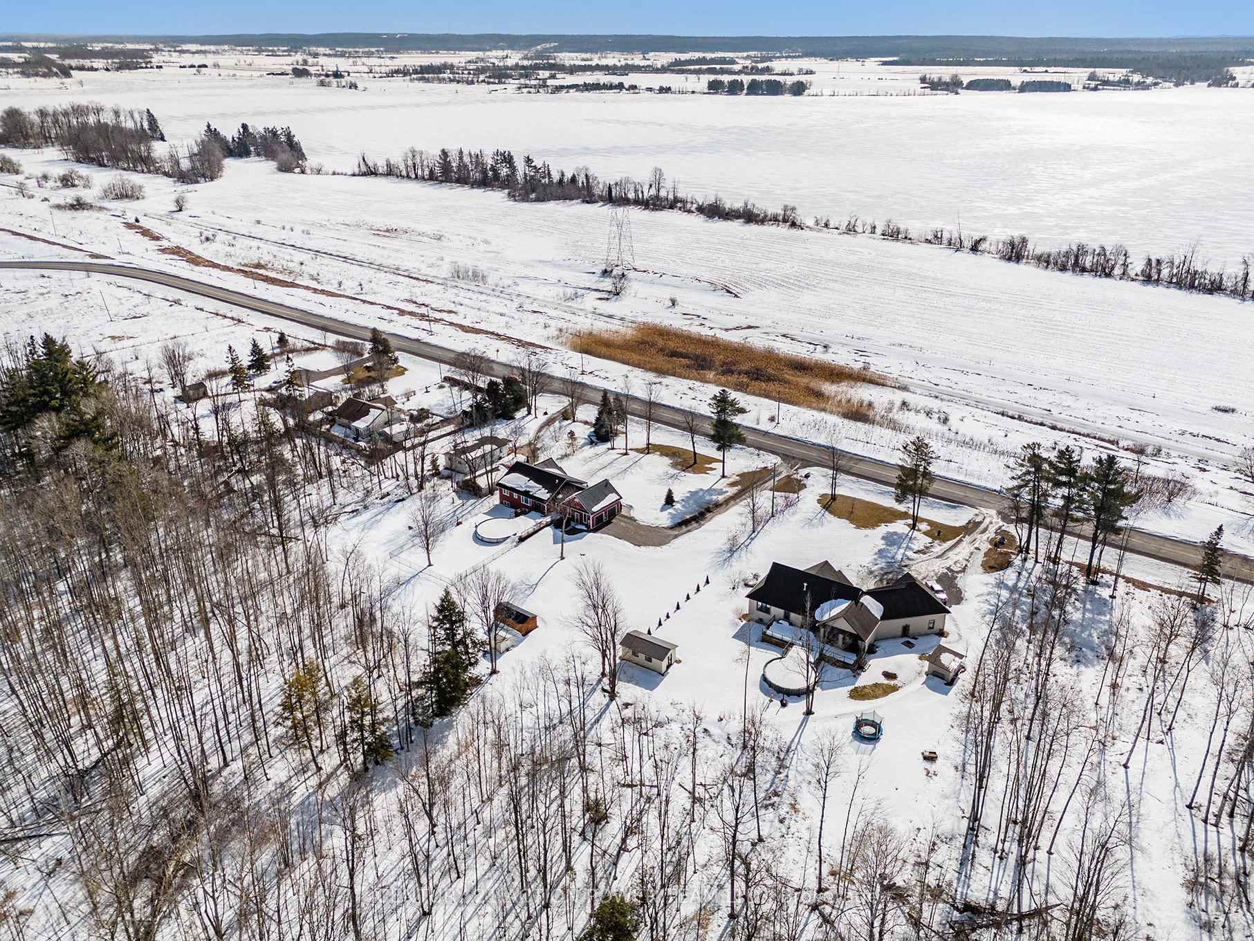 Photo 29 of 450 Big Horn Way W, Ottawa, Kinburn — HOMEH