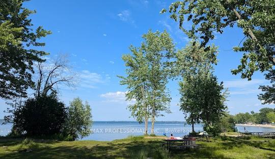 Photo 8 of 14 Patty Lane, Georgina, Historic Lakeshore Communities — HOMEH