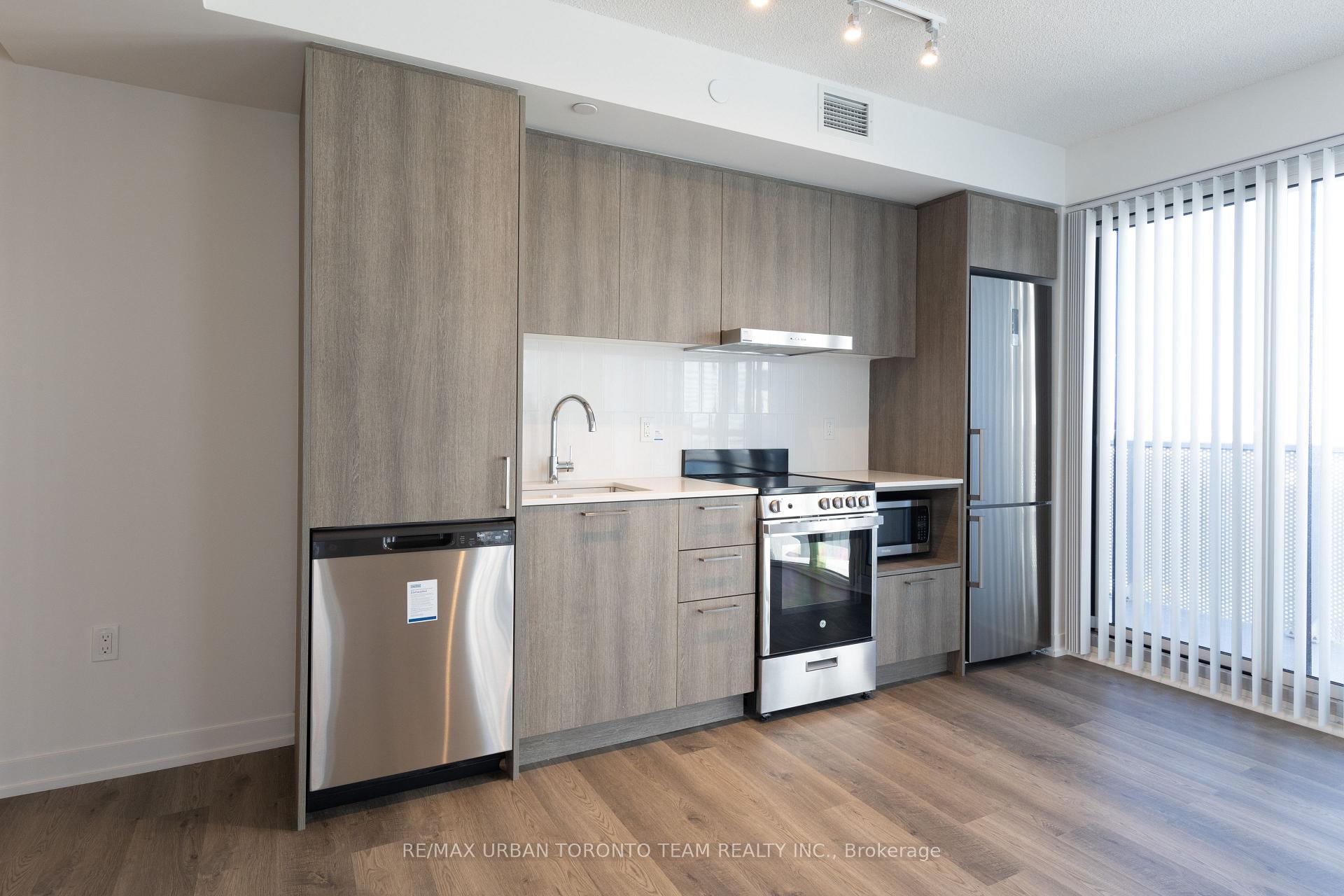 Photo 3 of Unit 1015, 195 Commerce Street, Vaughan, Vaughan Corporate Centre — HOMEH