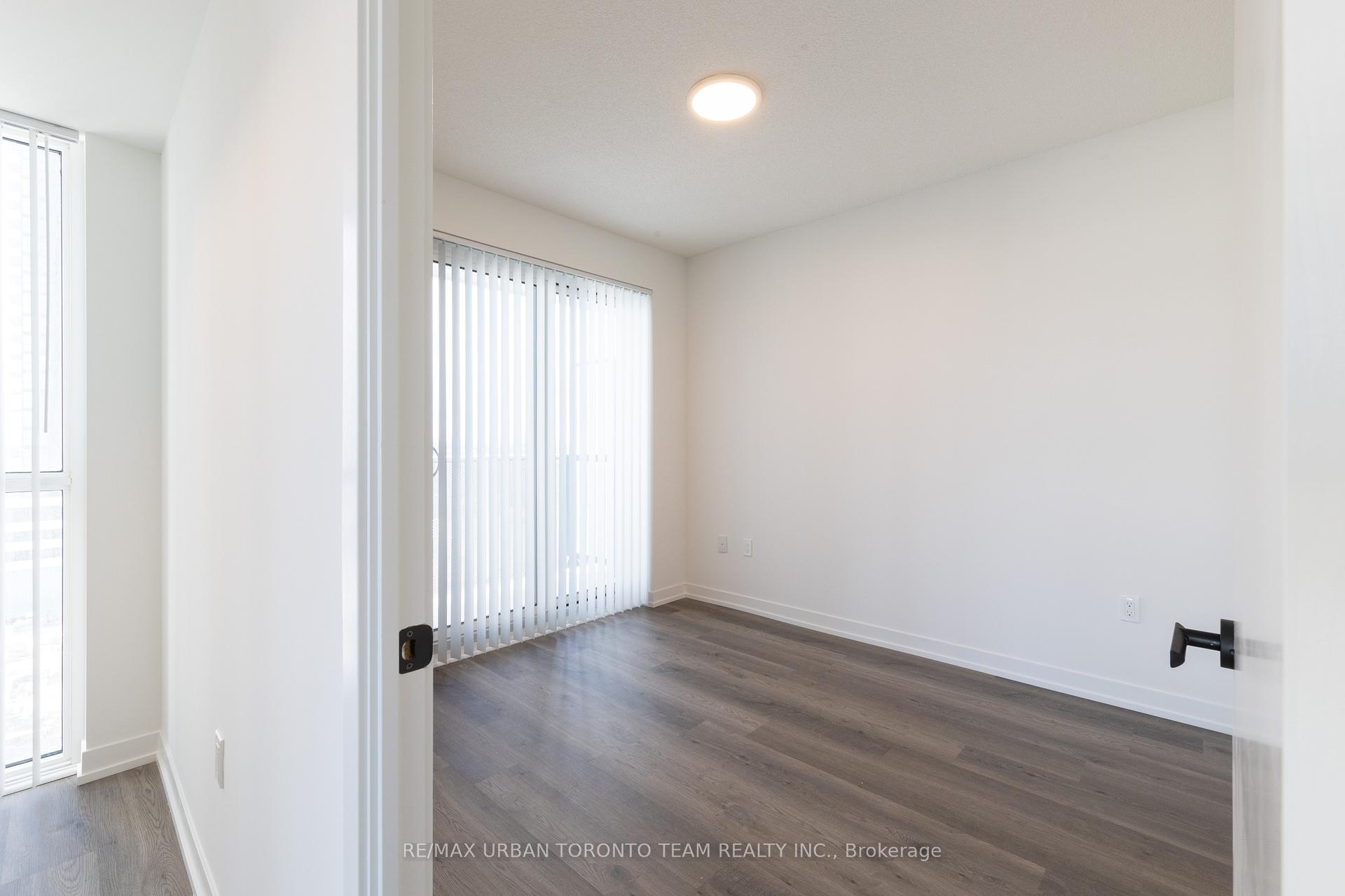 Photo 9 of Unit 1015, 195 Commerce Street, Vaughan, Vaughan Corporate Centre — HOMEH