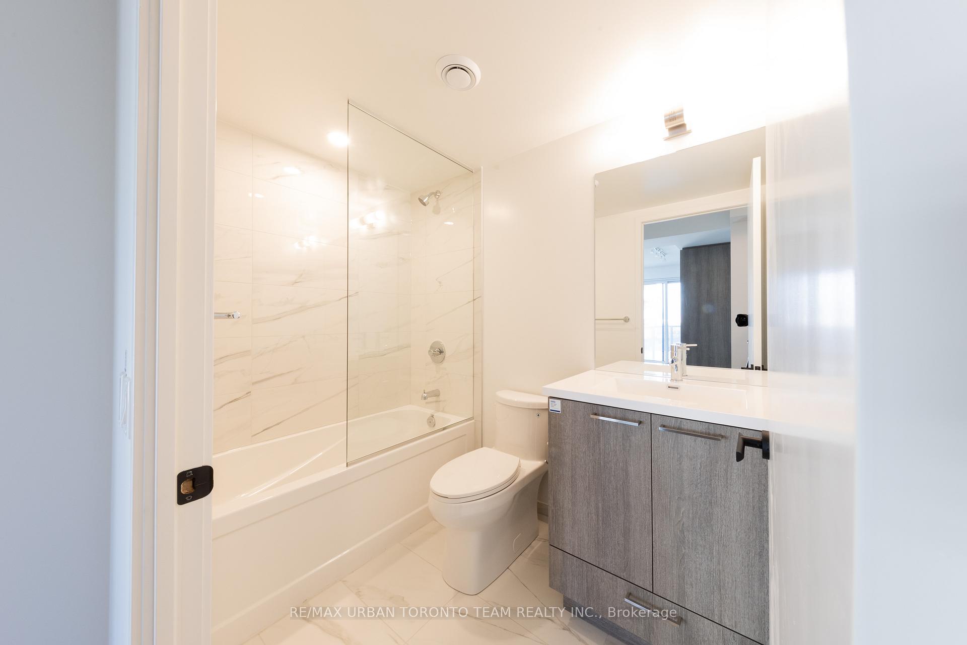 Photo 22 of Unit 1015, 195 Commerce Street, Vaughan, Vaughan Corporate Centre — HOMEH