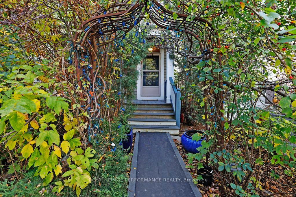 Photo 10 of 32 Herridge Street, Ottawa, Ottawa East — HOMEH
