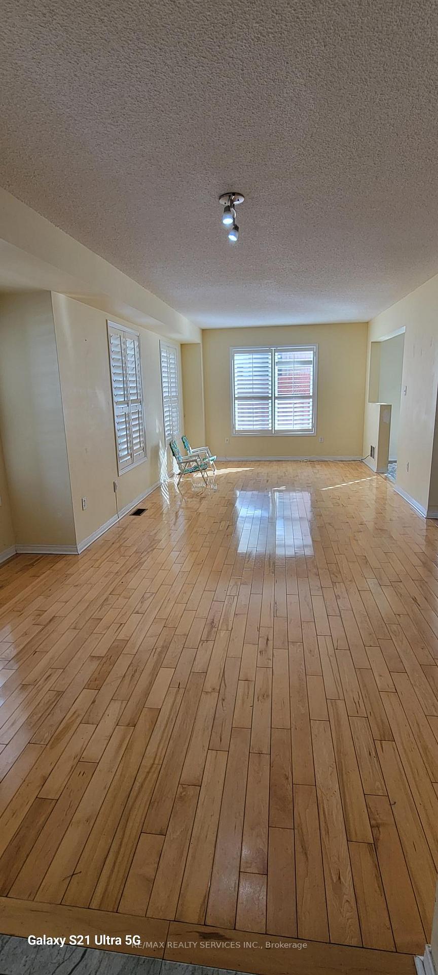 Photo 2 of 50 Florence Drive, Brampton, Fletcher's Meadow — HOMEH