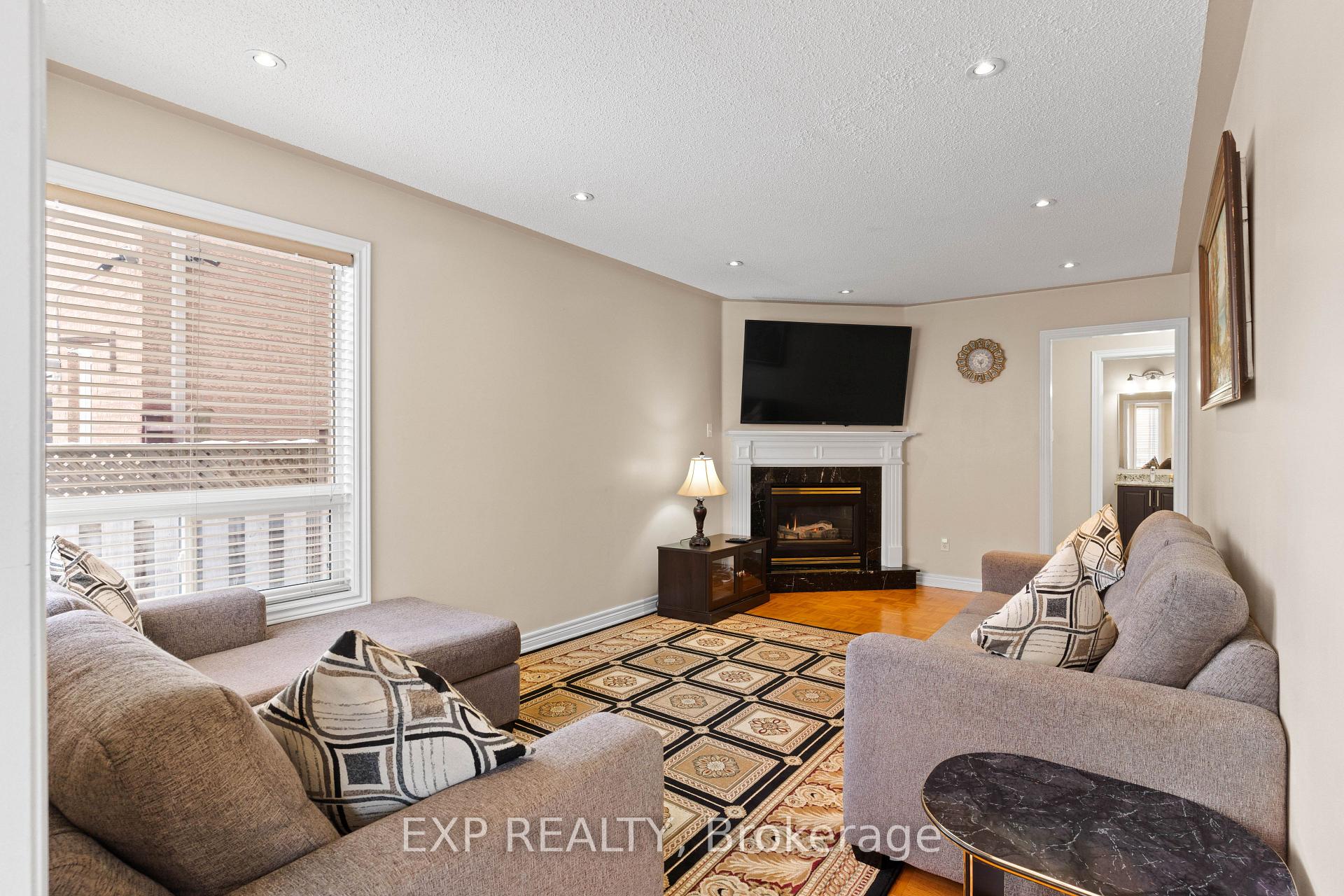 Photo 10 of 67 Barleyfield Road, Brampton, Sandringham-Wellington — HOMEH
