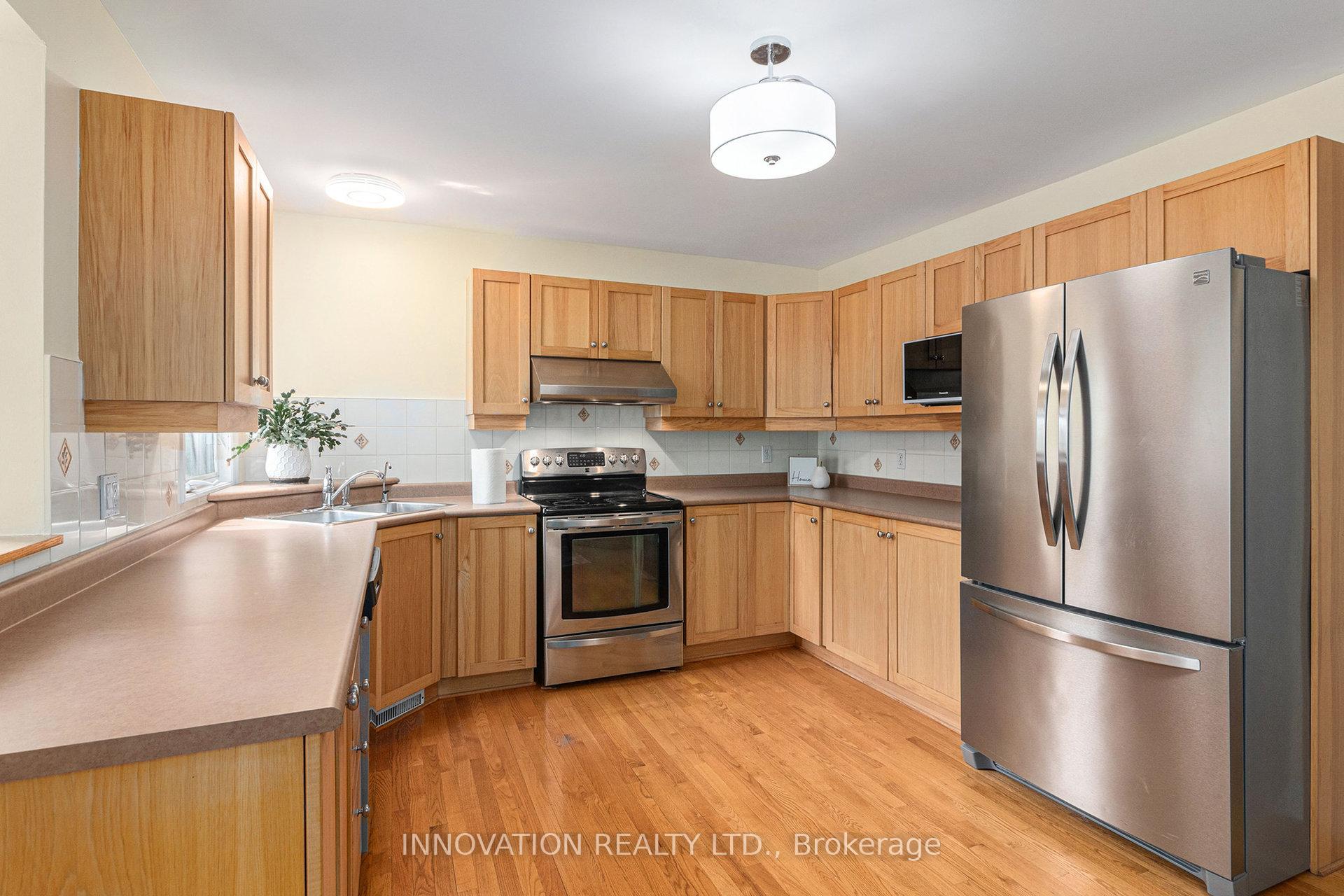 Photo 10 of 47 Alameda Way, Ottawa, Barrhaven - Longfields — HOMEH