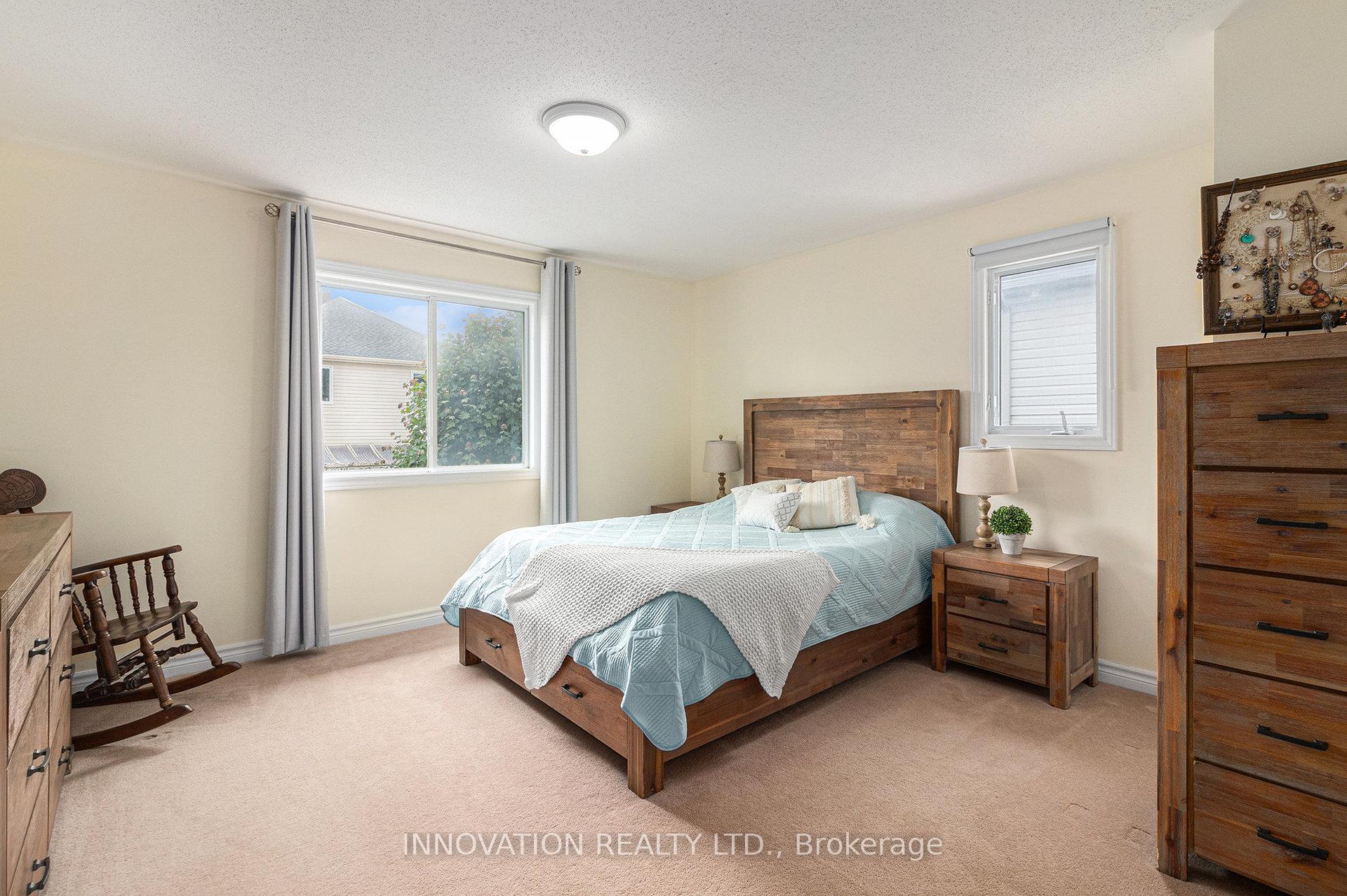 Photo 12 of 47 Alameda Way, Ottawa, Barrhaven - Longfields — HOMEH