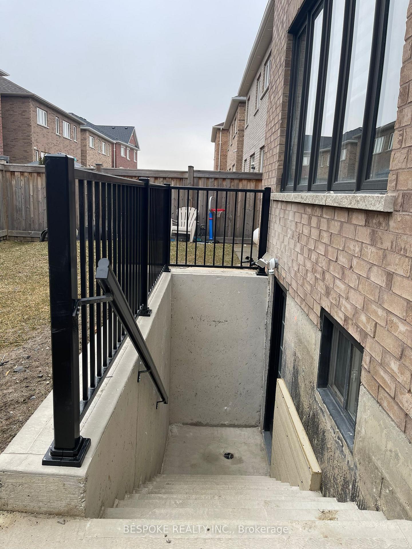 Photo 1 of 45 Monument Trail, Brampton, Northwest Brampton — HOMEH