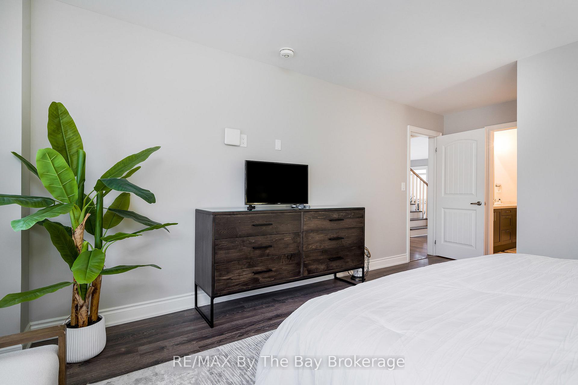 Photo 24 of 38 Carpenter Street, Collingwood — HOMEH