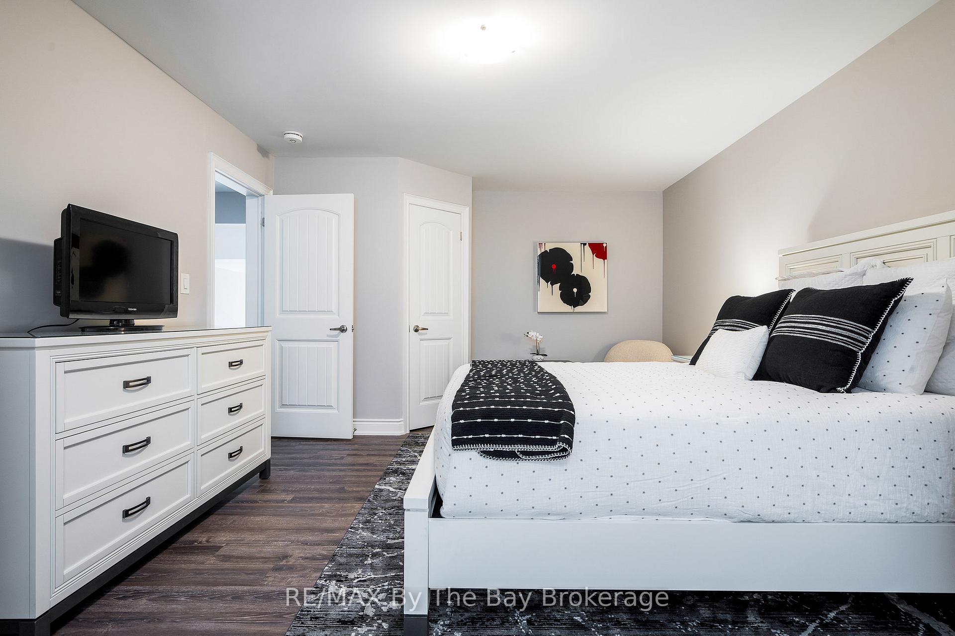 Photo 28 of 38 Carpenter Street, Collingwood — HOMEH