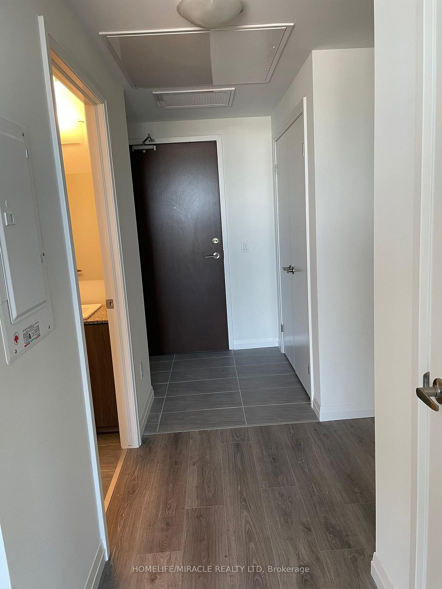 Photo 3 of Unit 1809, 108 Garment Street, Kitchener, City Commercial Core — HOMEH