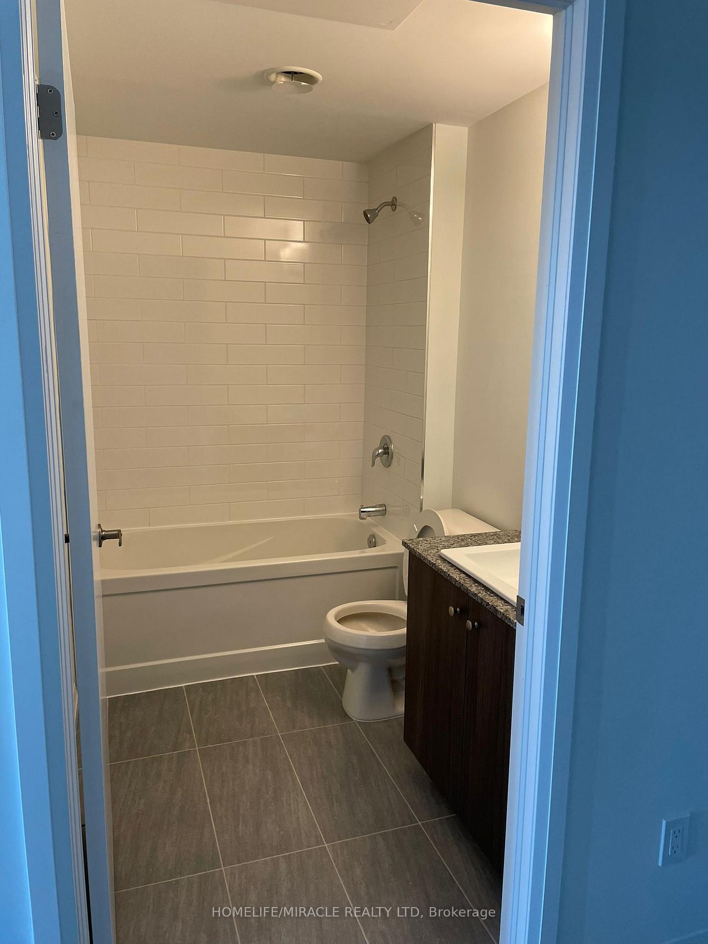 Photo 5 of Unit 1809, 108 Garment Street, Kitchener, City Commercial Core — HOMEH