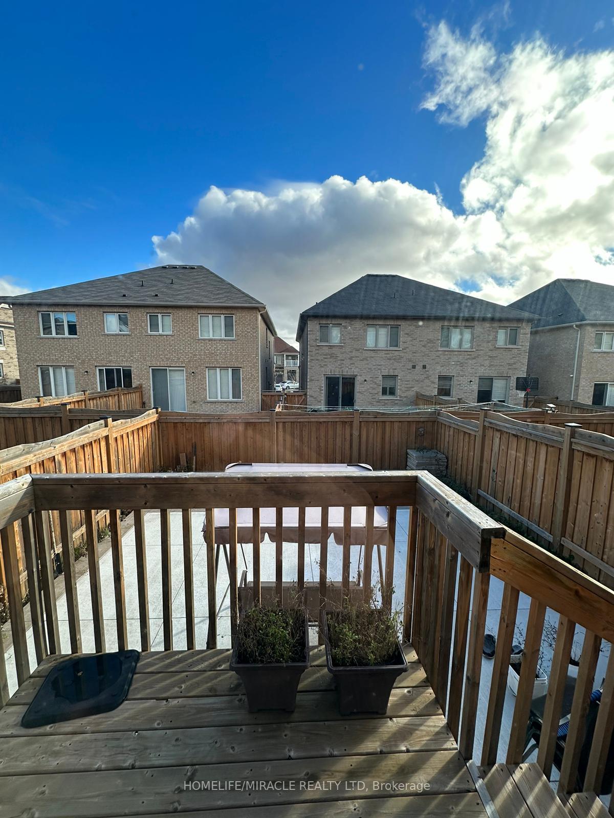 Photo 15 of 25 Lackington Street, Brampton, Credit Valley — HOMEH