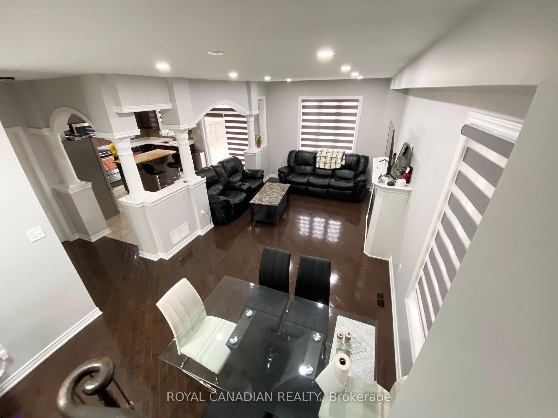 Photo 10 of Unit Upper, 9 Putnam Drive, Brampton, Fletcher's Meadow — HOMEH