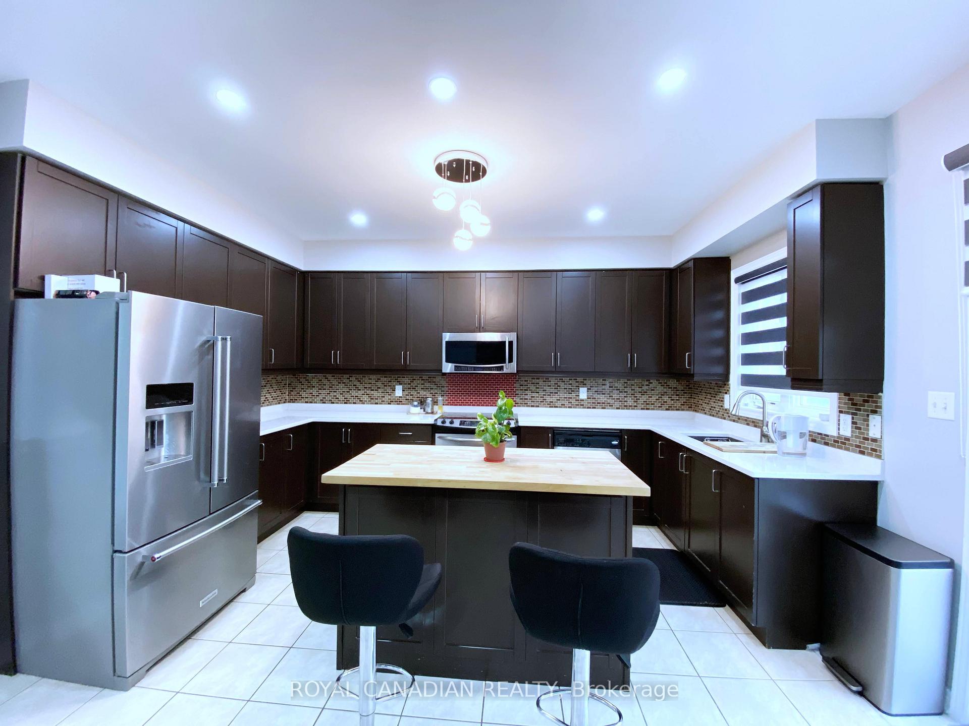 Photo 19 of Unit Upper, 9 Putnam Drive, Brampton, Fletcher's Meadow — HOMEH