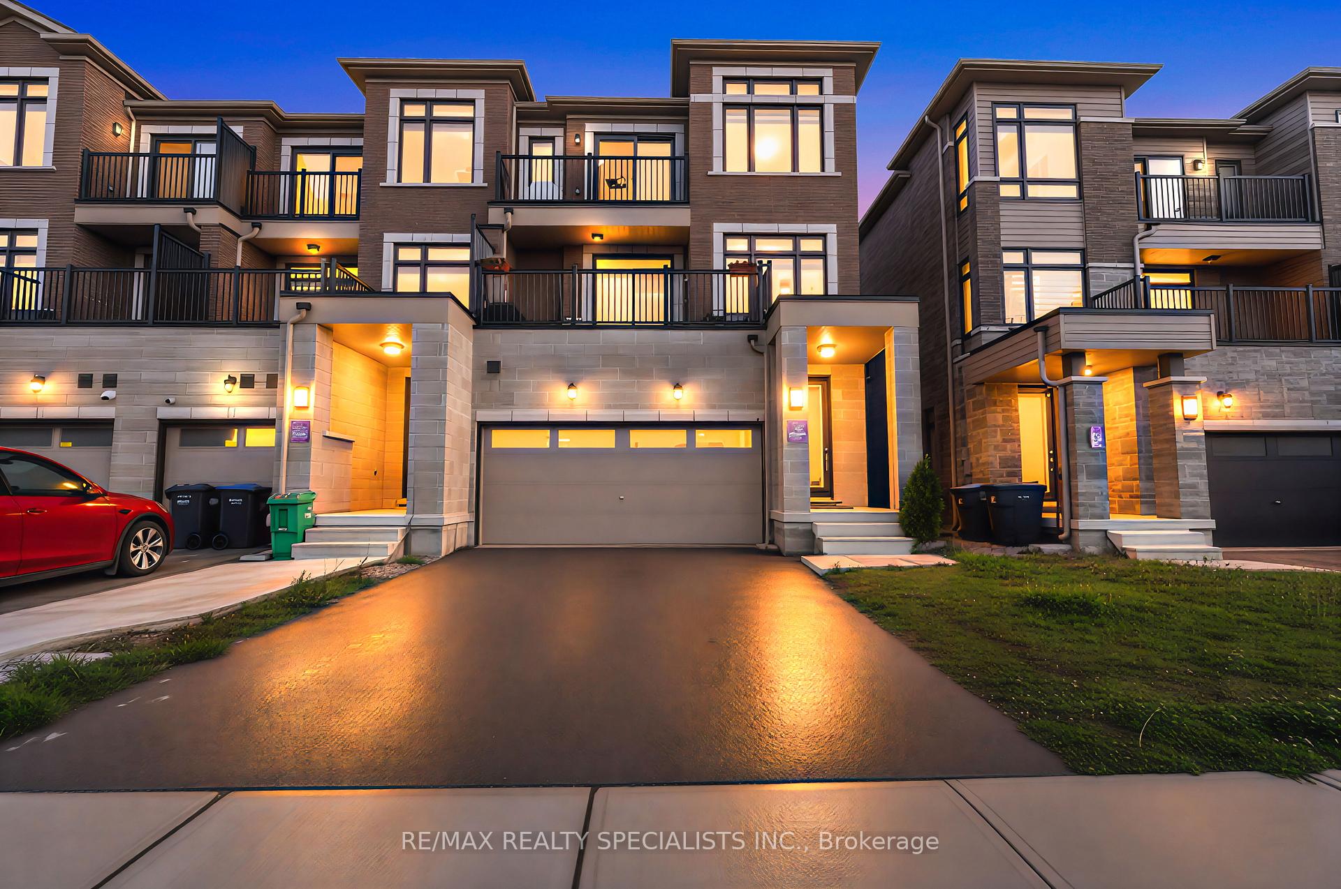 Front of 20 Ravenberry Street NE