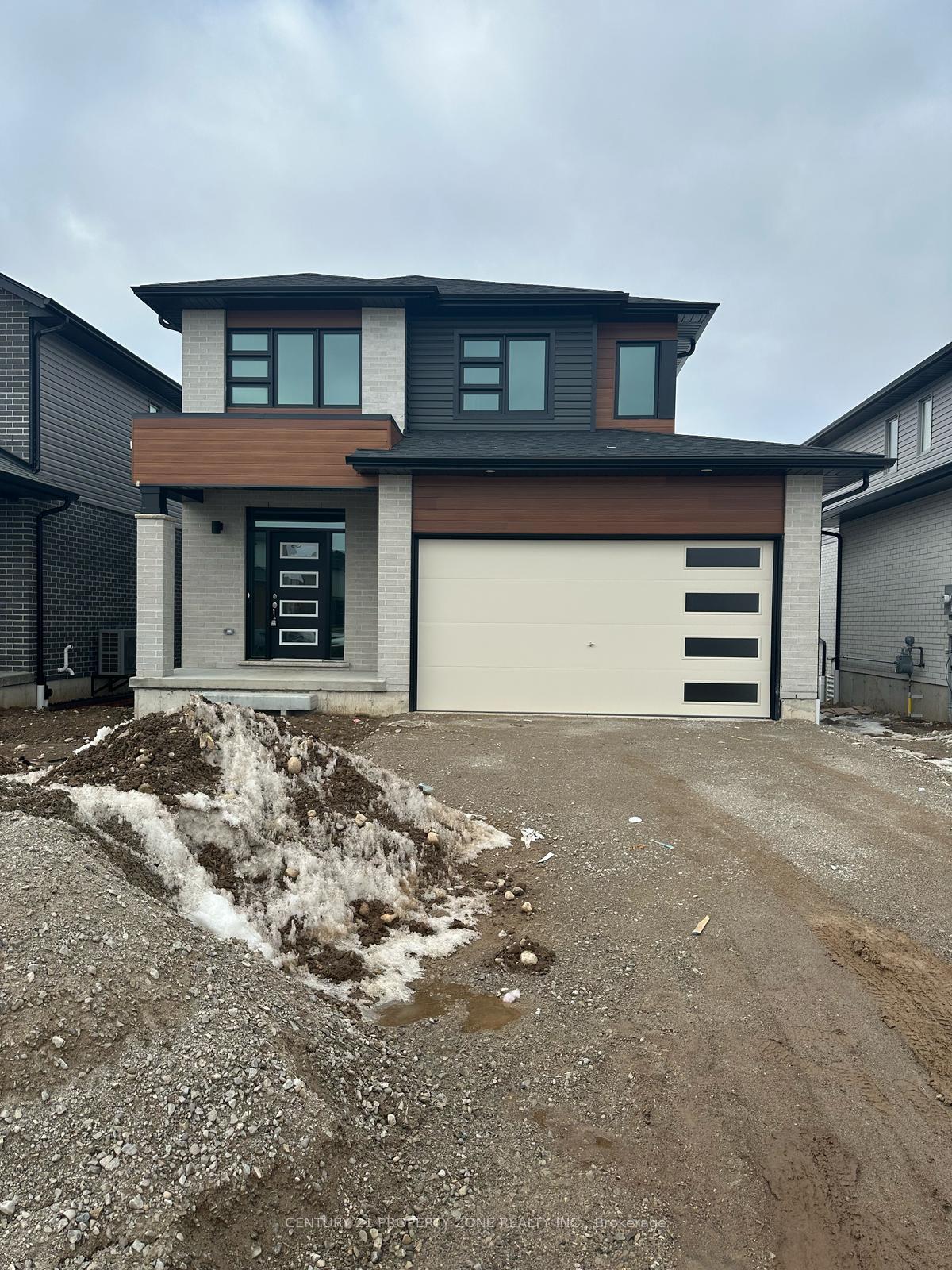 Front of 16 Moon Crescent