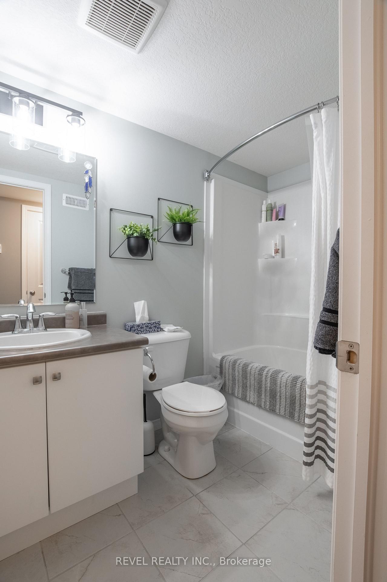 Photo 9 of Unit 16, 3200 Singleton Avenue, London, South W — HOMEH