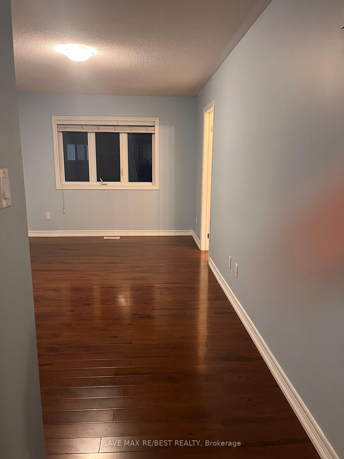 Photo 9 of 23 Naperton Drive, Brampton, Sandringham-Wellington — HOMEH