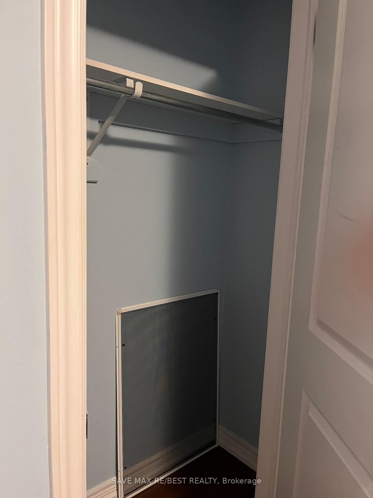 Photo 12 of 23 Naperton Drive, Brampton, Sandringham-Wellington — HOMEH
