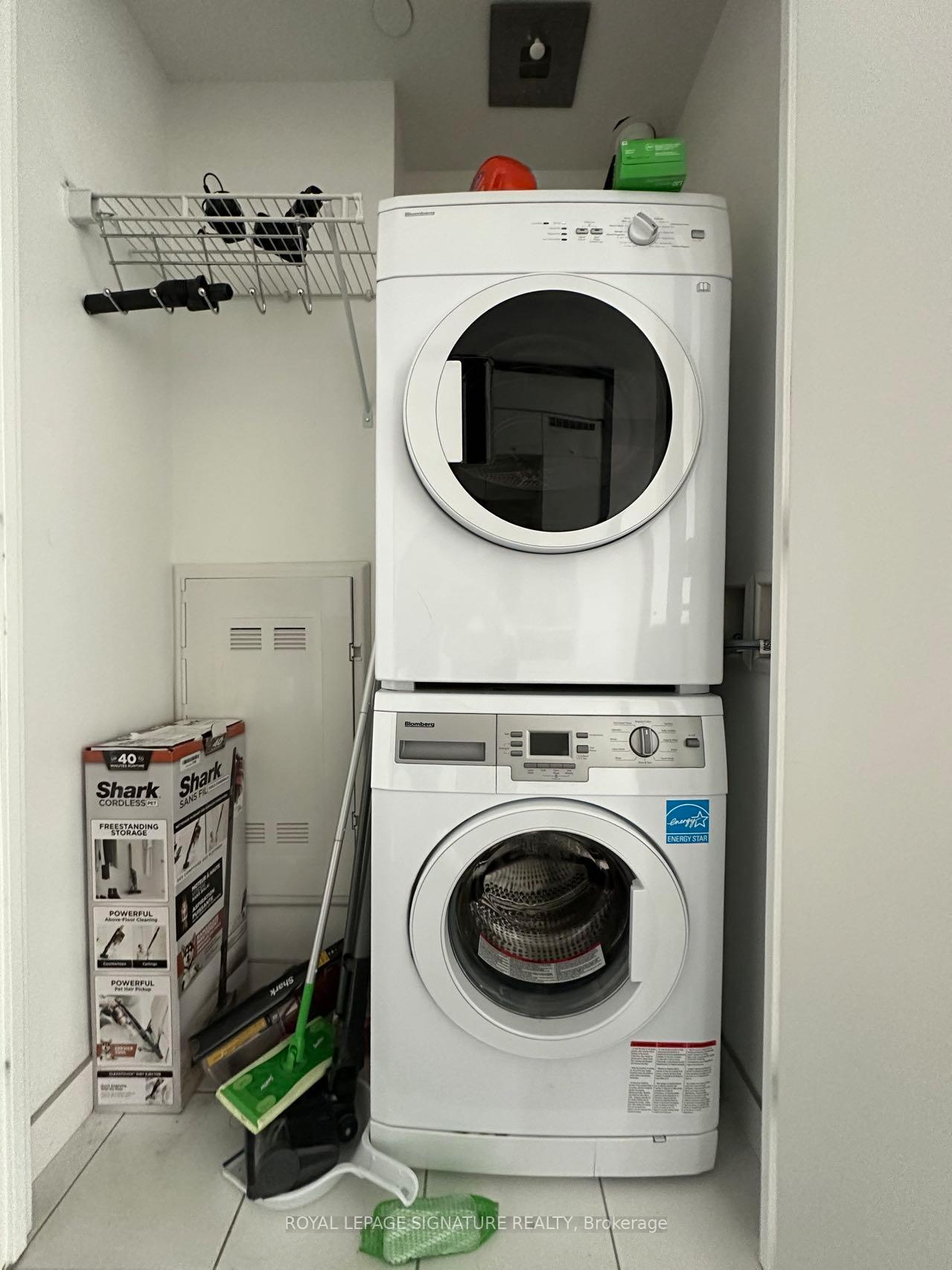 Photo 6 of Unit 4407, 15 Grenville Street, Toronto, Bay Street Corridor — HOMEH