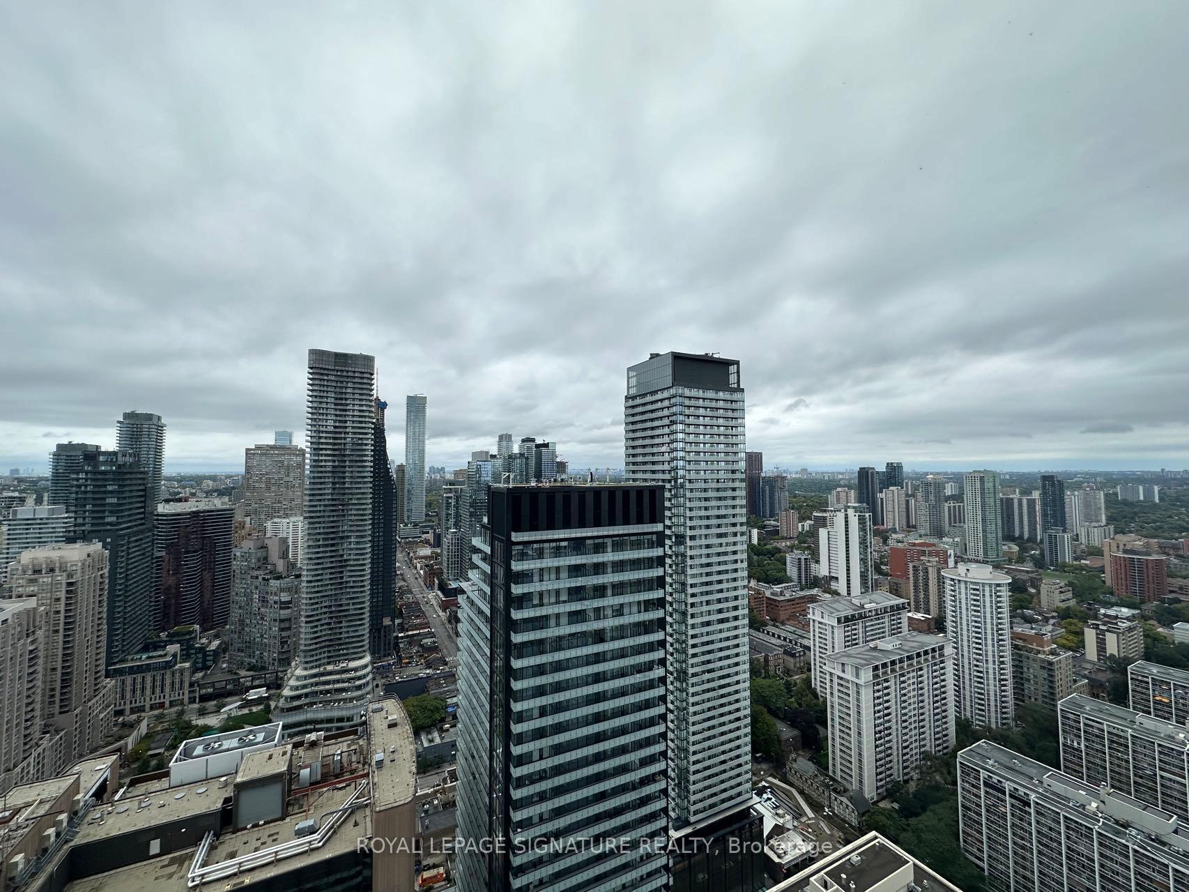 Photo 8 of Unit 4407, 15 Grenville Street, Toronto, Bay Street Corridor — HOMEH