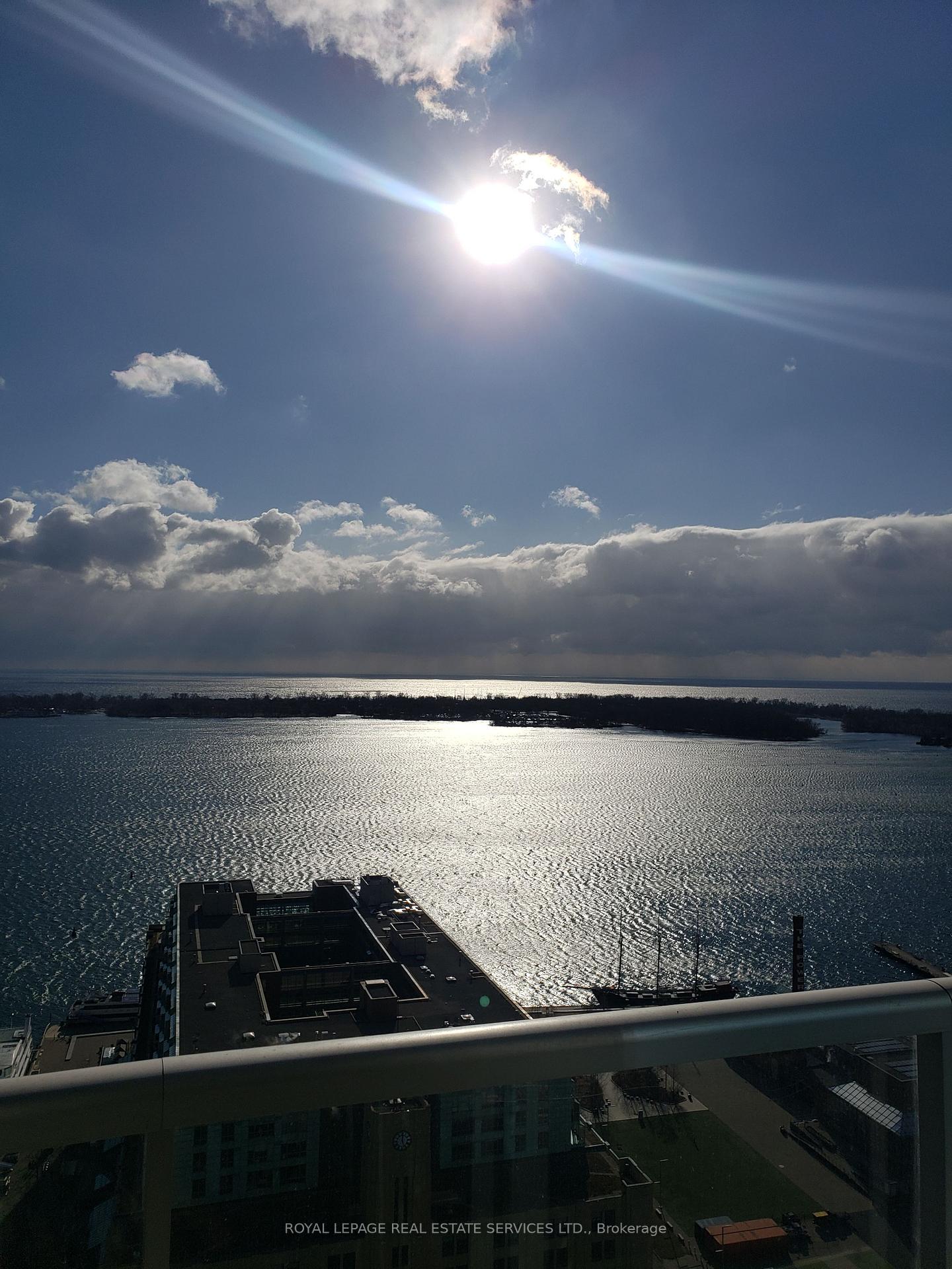 Photo 2 of Unit 3308, 8 York Street, Toronto, Waterfront Communities — HOMEH