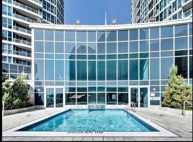 Photo 18 of Unit 3308, 8 York Street, Toronto, Waterfront Communities — HOMEH