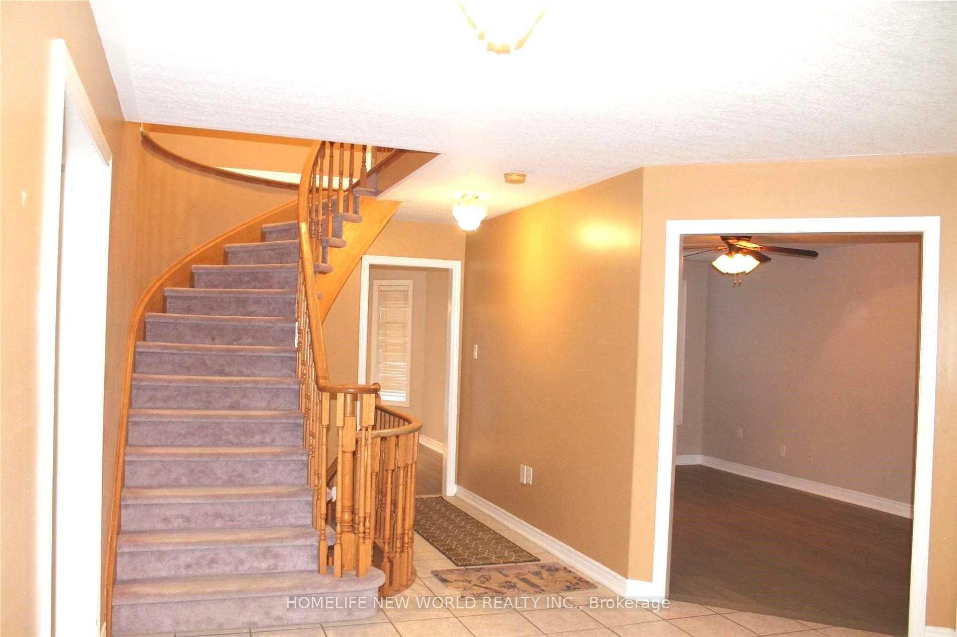 Photo 3 of 102 Emms Drive, Barrie, Holly — HOMEH