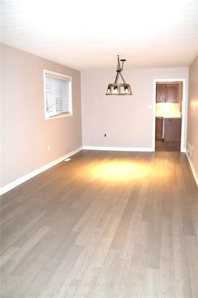 Photo 7 of 102 Emms Drive, Barrie, Holly — HOMEH