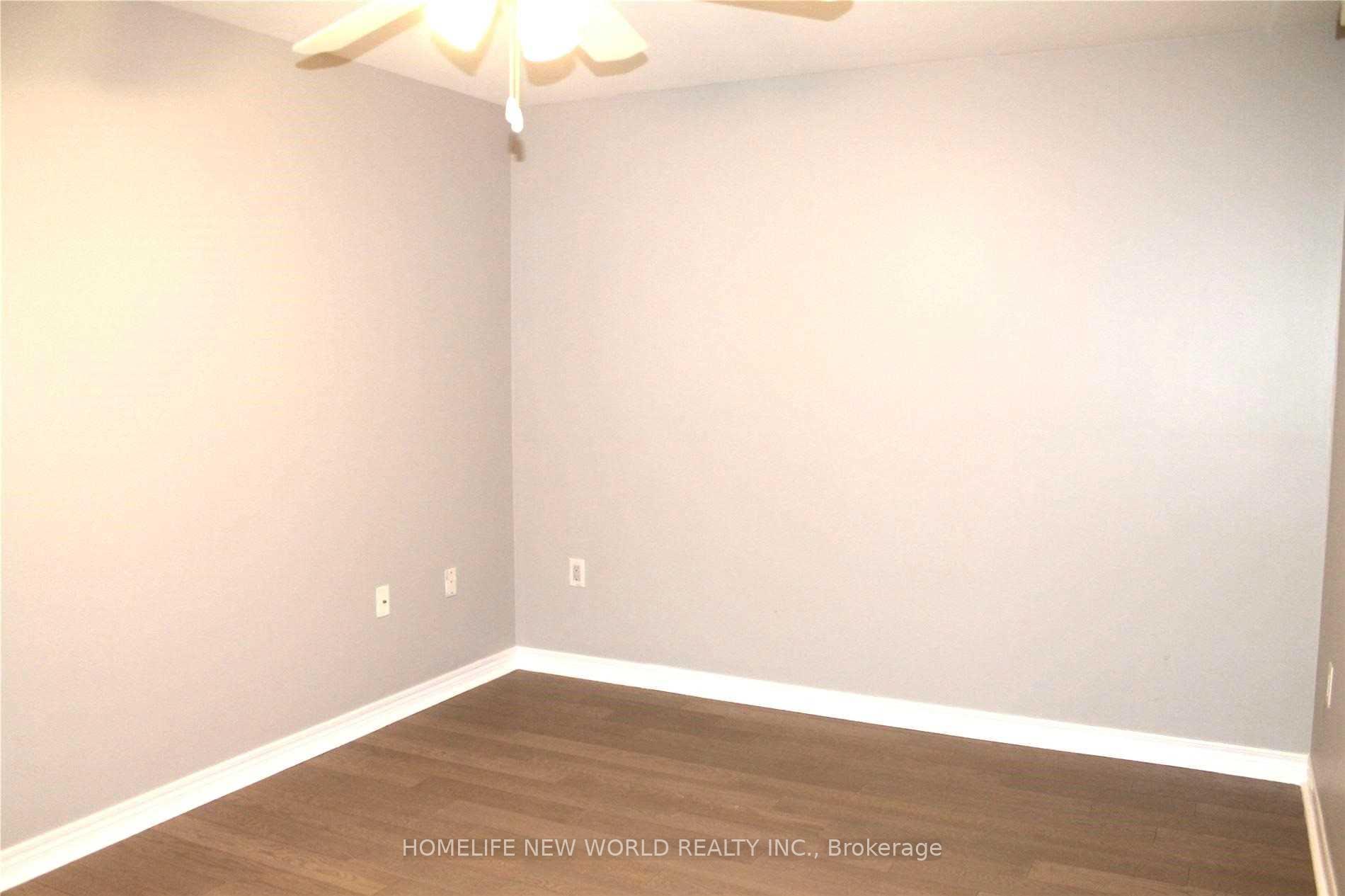 Photo 16 of 102 Emms Drive, Barrie, Holly — HOMEH
