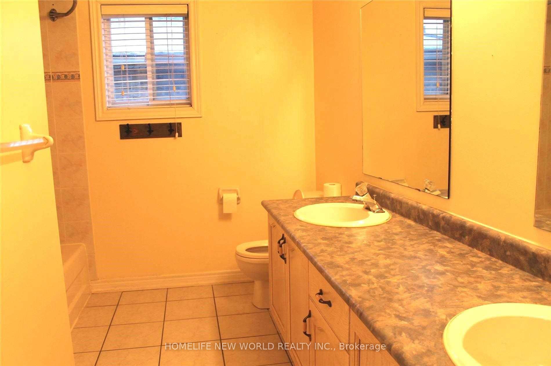 Photo 19 of 102 Emms Drive, Barrie, Holly — HOMEH