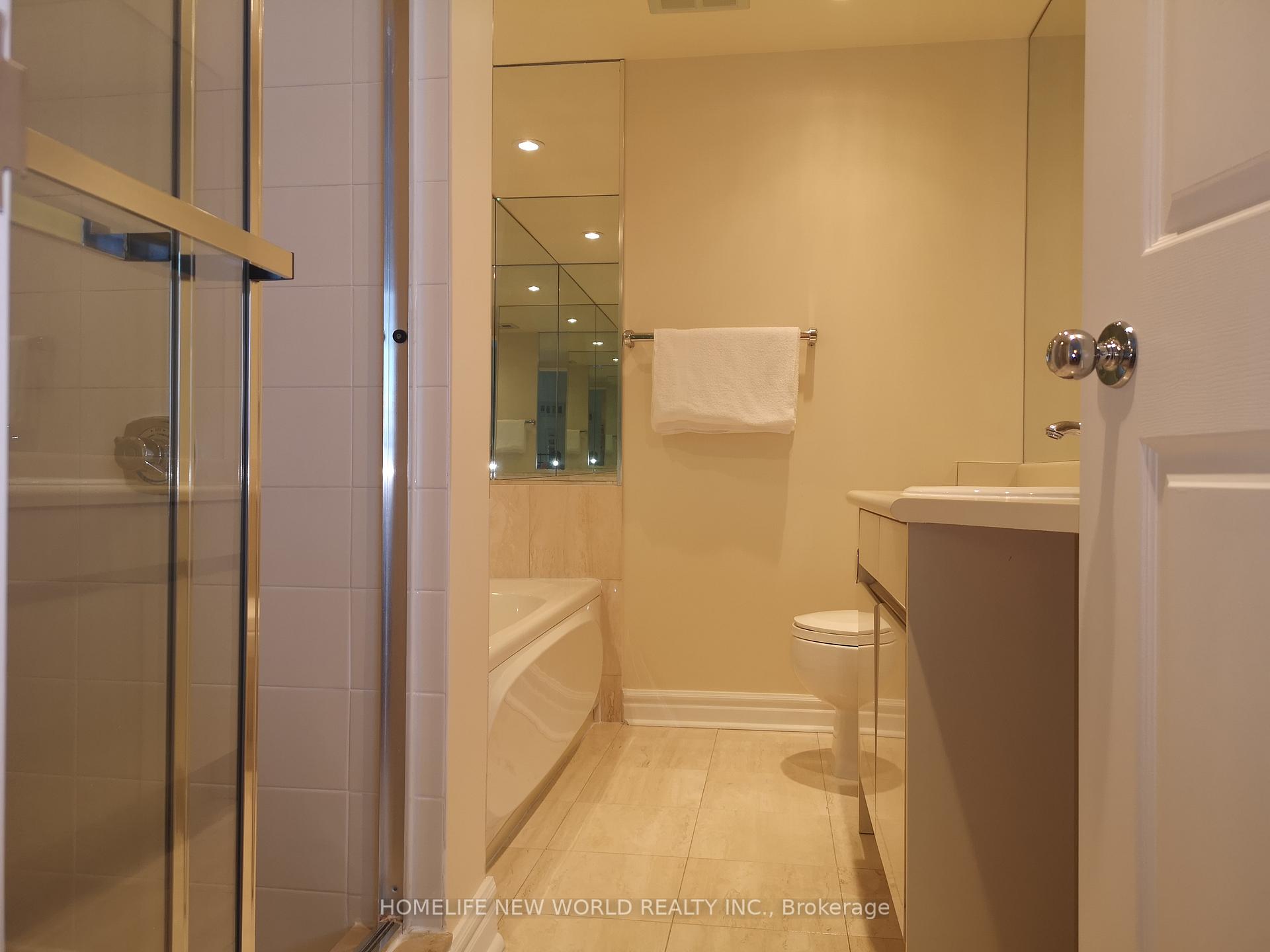 Photo 9 of Unit 1901, 33 University Avenue, Toronto, Bay Street Corridor — HOMEH