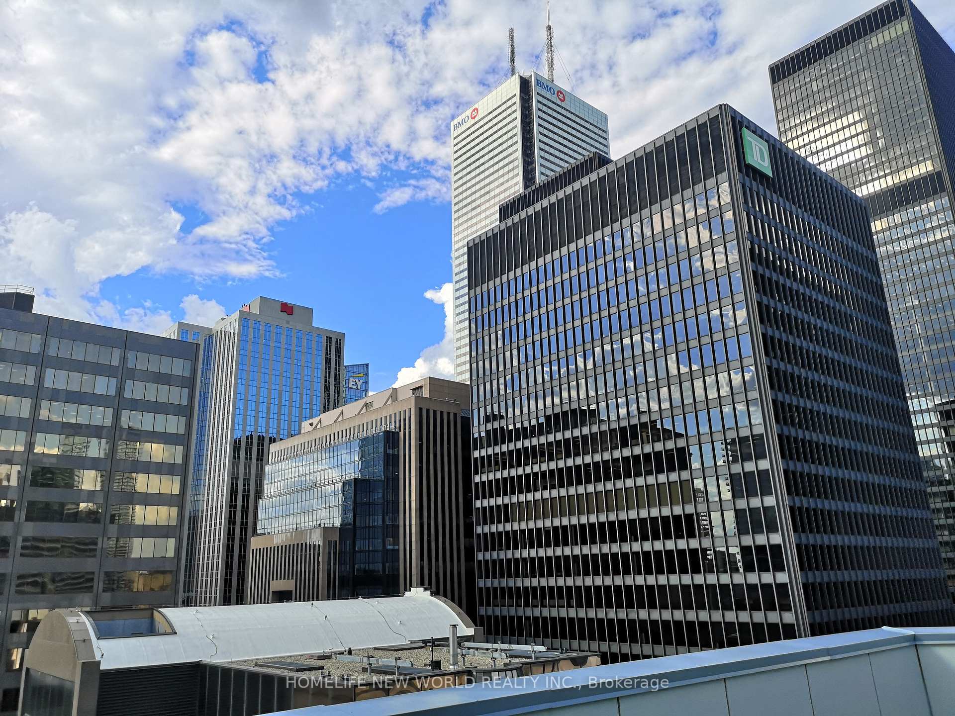 Photo 14 of Unit 1901, 33 University Avenue, Toronto, Bay Street Corridor — HOMEH